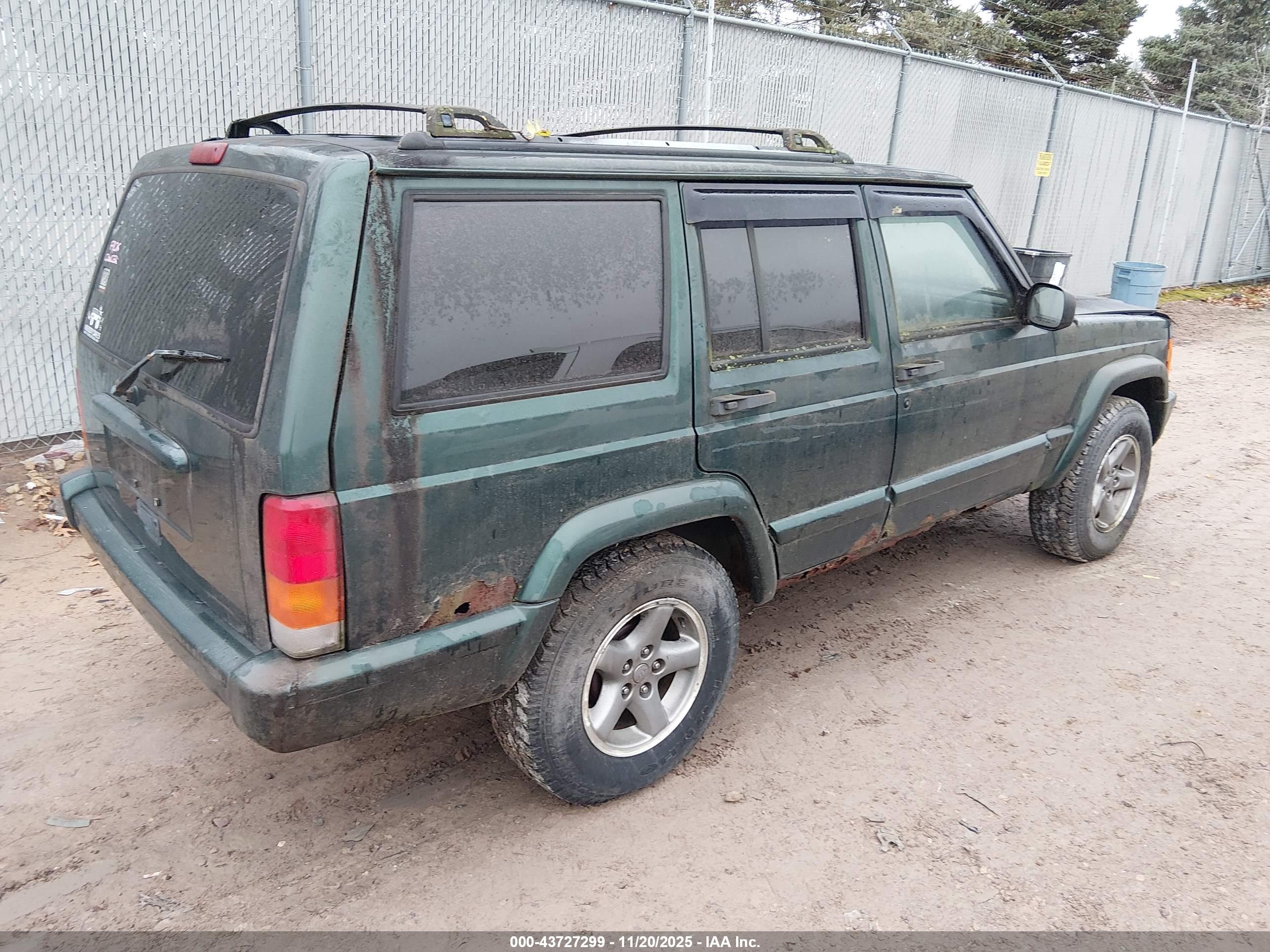 JEEP CHEROKEE image 4