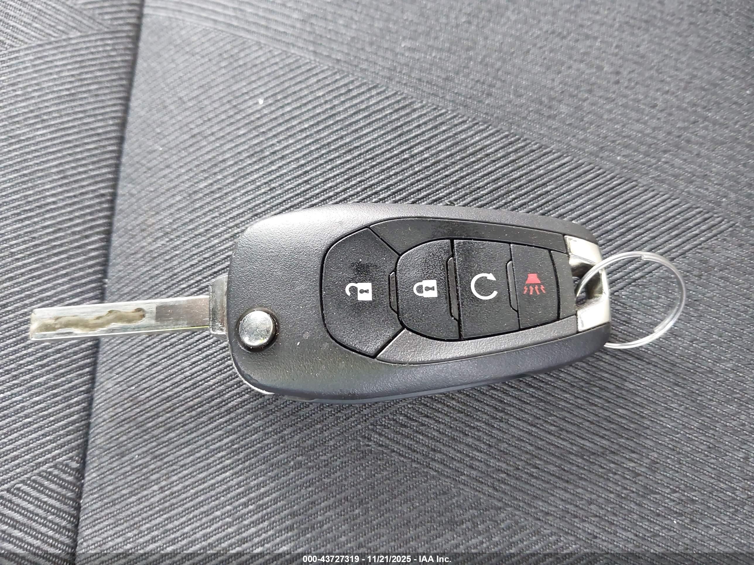 CHEVROLET TRAX image 11