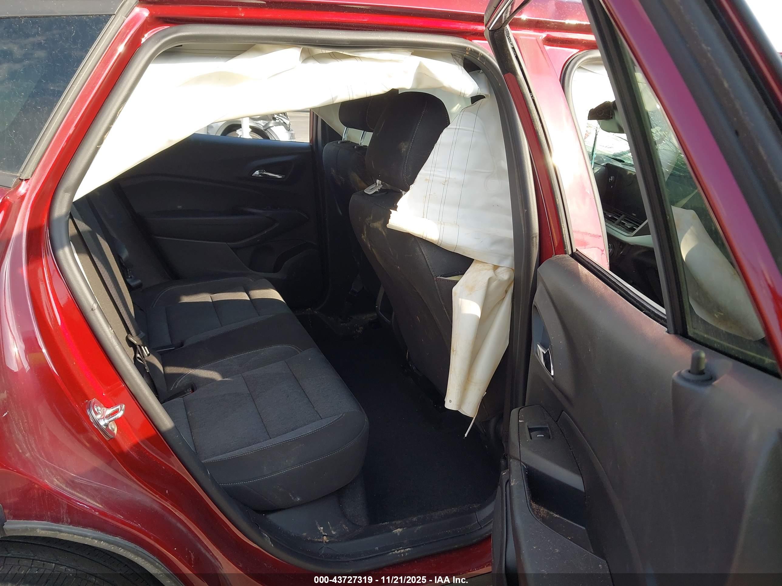 CHEVROLET TRAX image 8