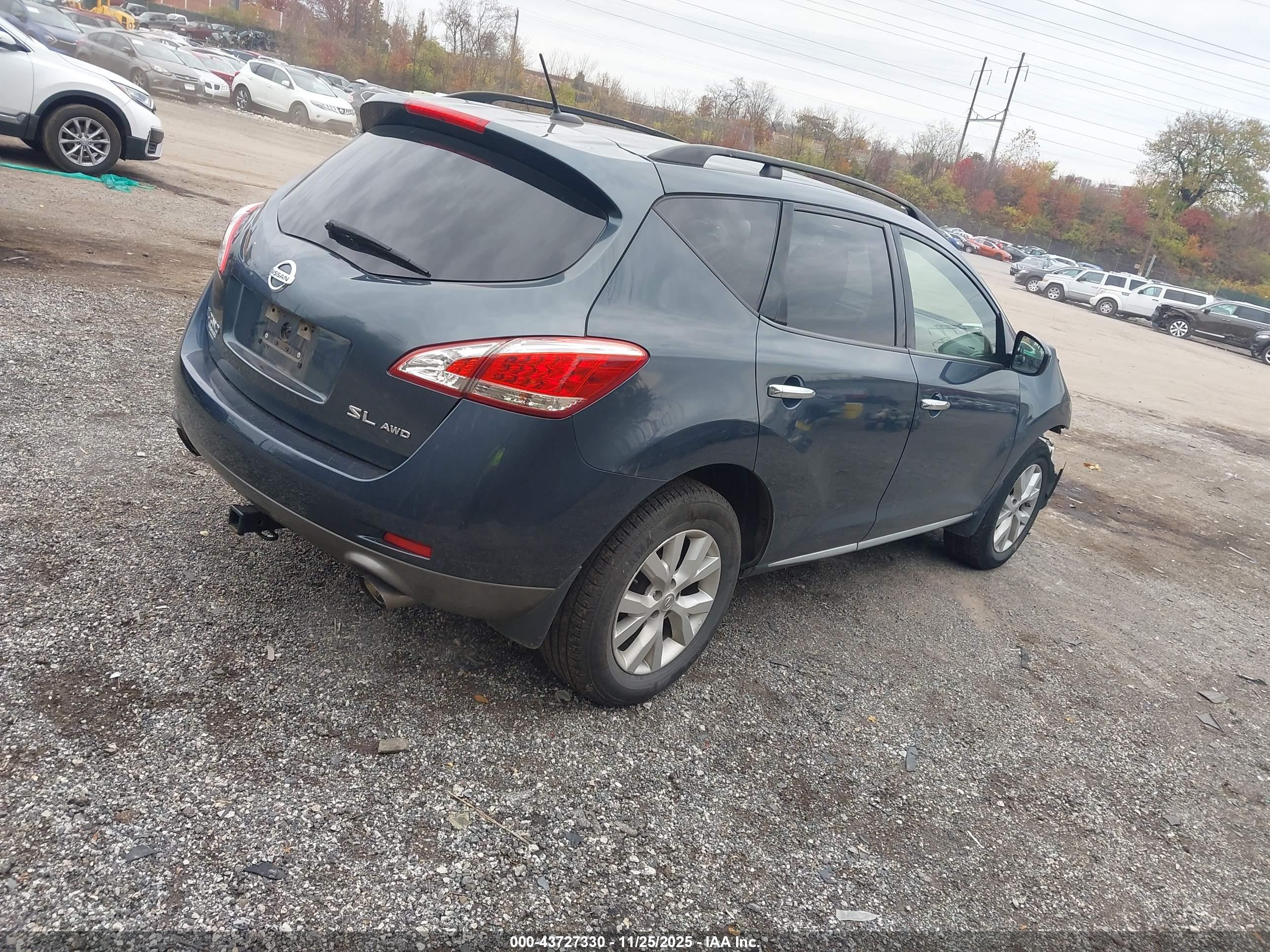 NISSAN MURANO image 4
