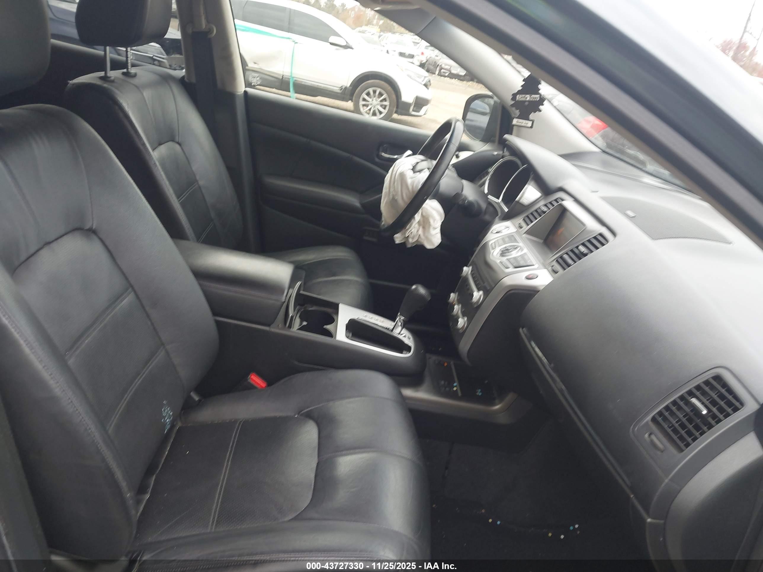 NISSAN MURANO image 5