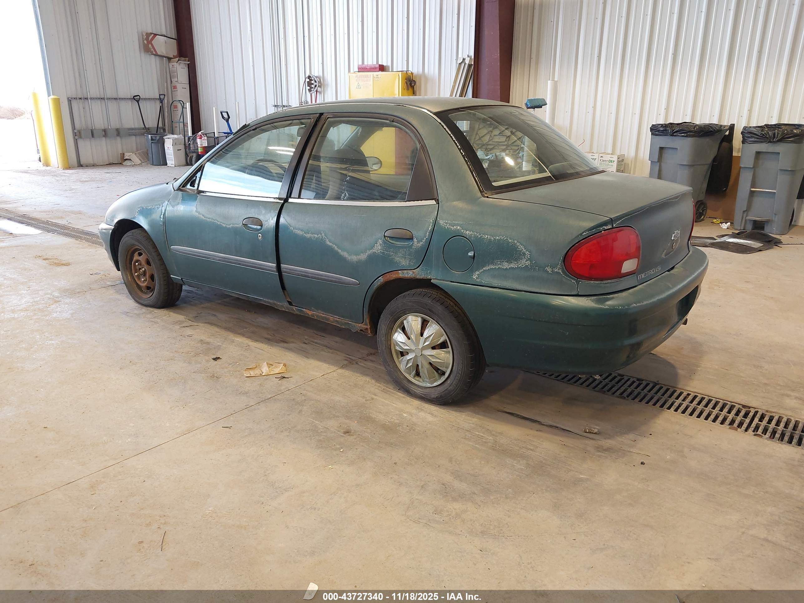 CHEVROLET METRO image 3