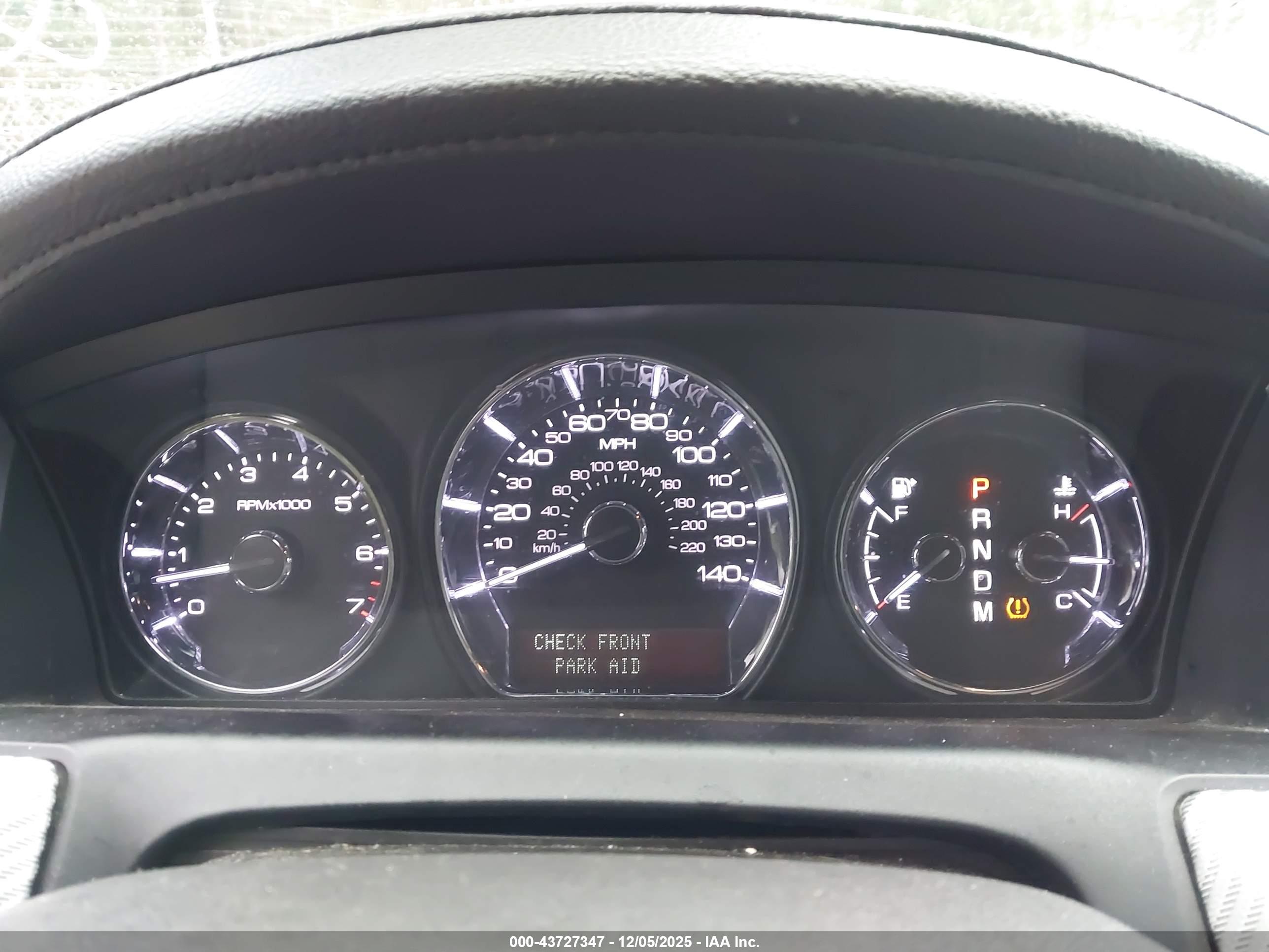 LINCOLN MKS image 7