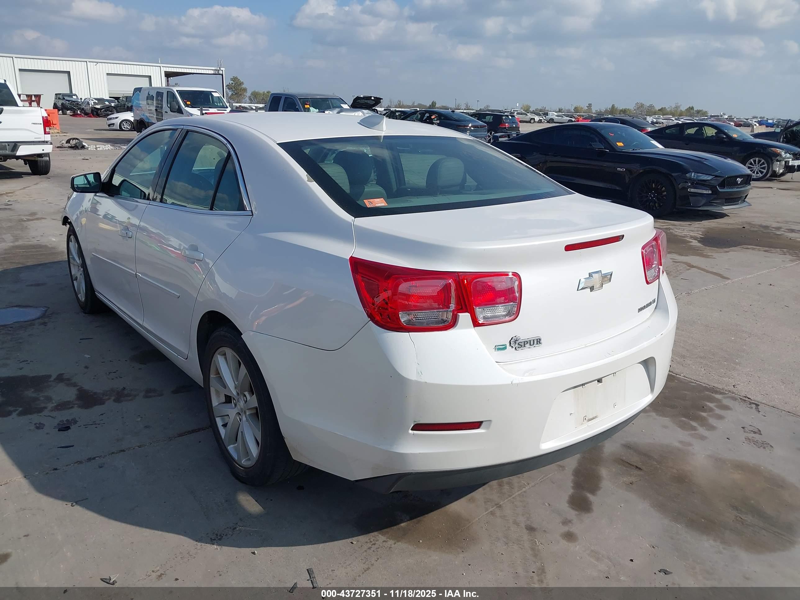 CHEVROLET MALIBU image 3