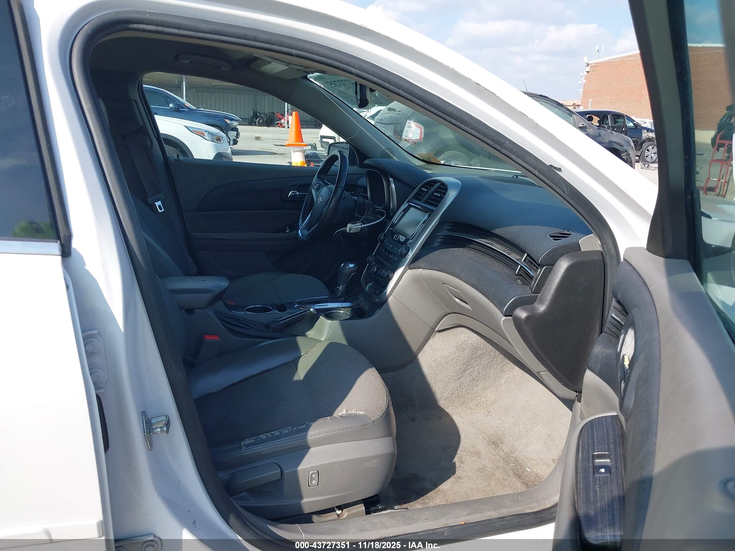 CHEVROLET MALIBU image 5