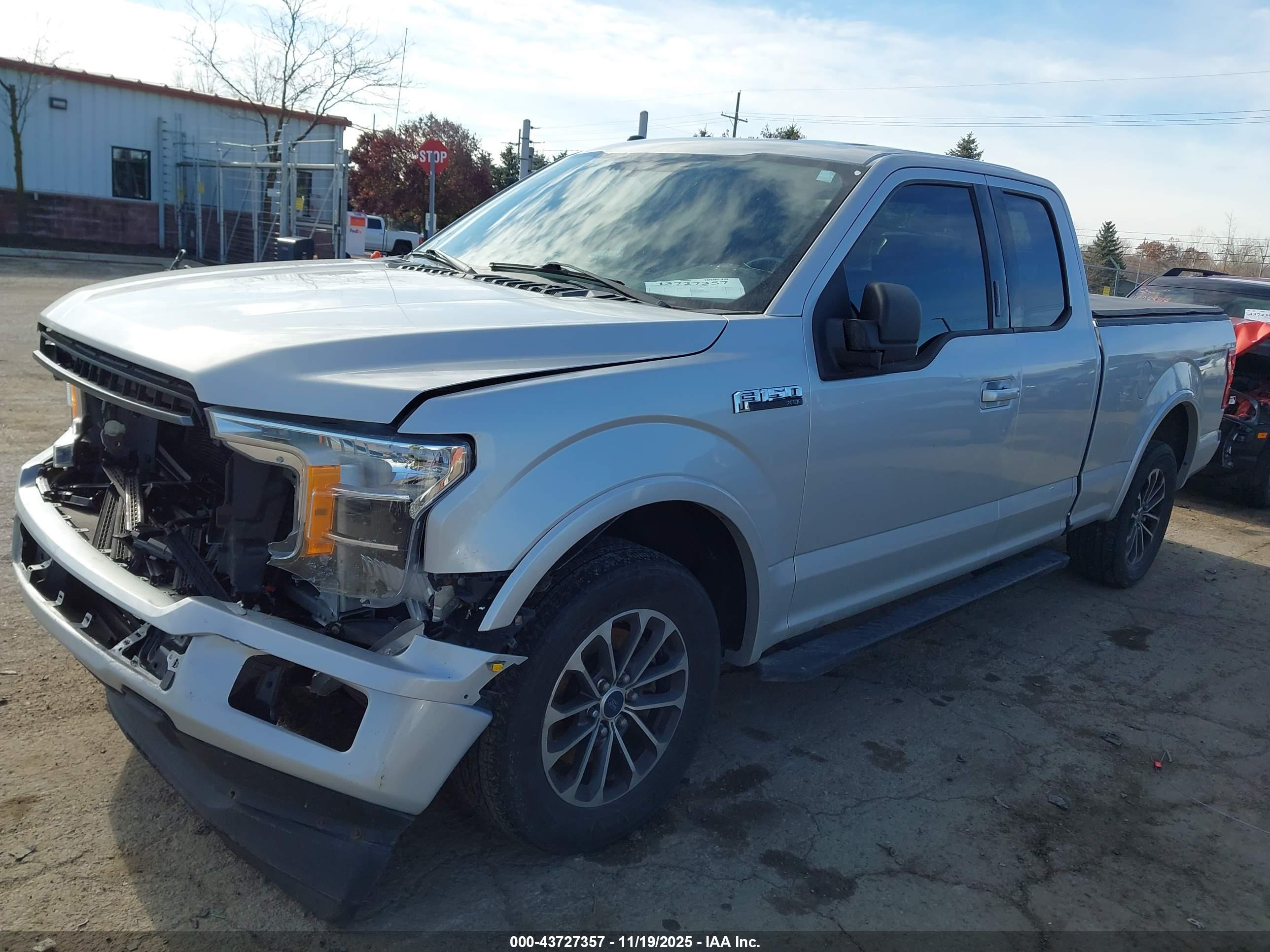 FORD F-150 image 2
