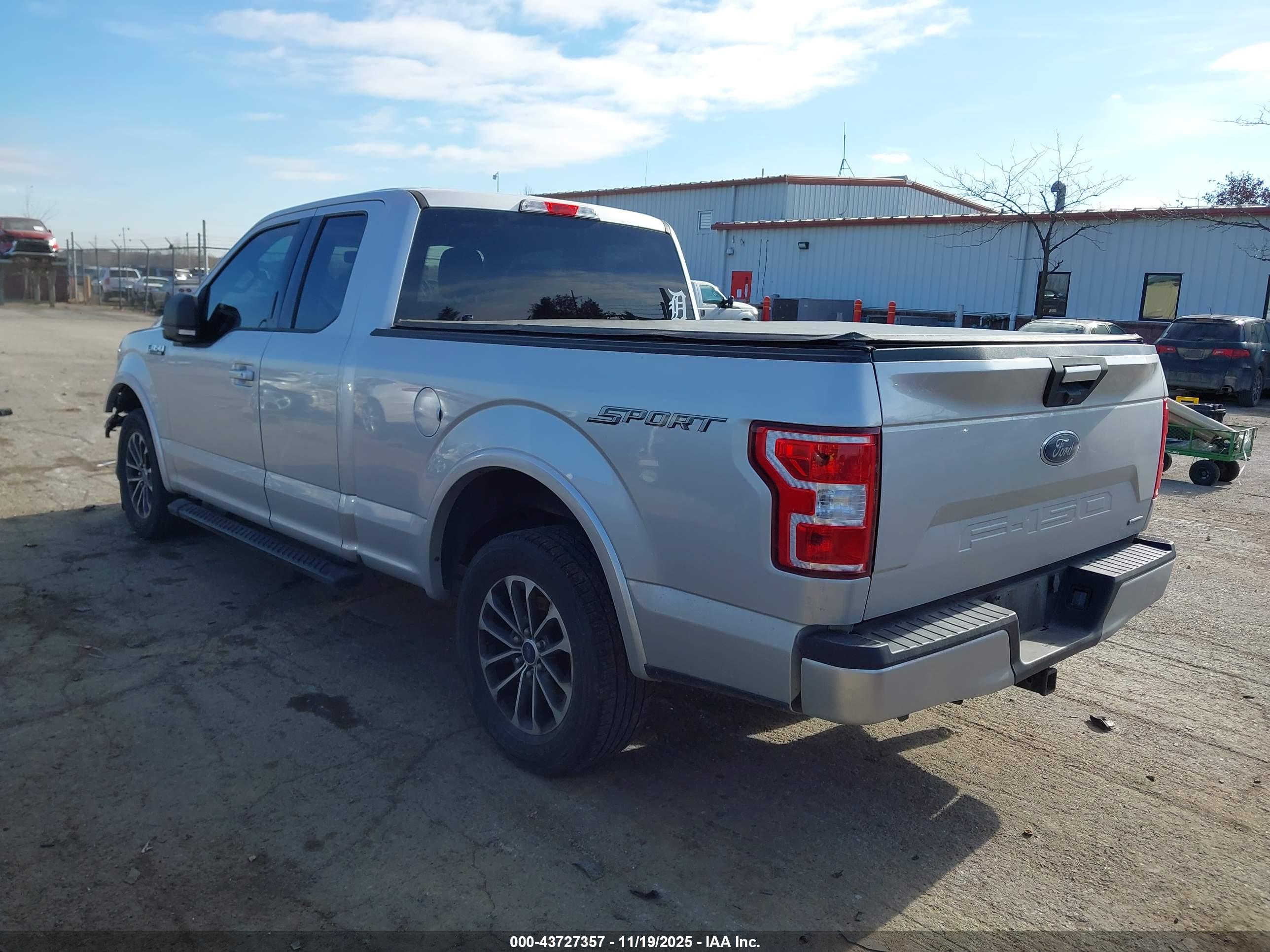 FORD F-150 image 3