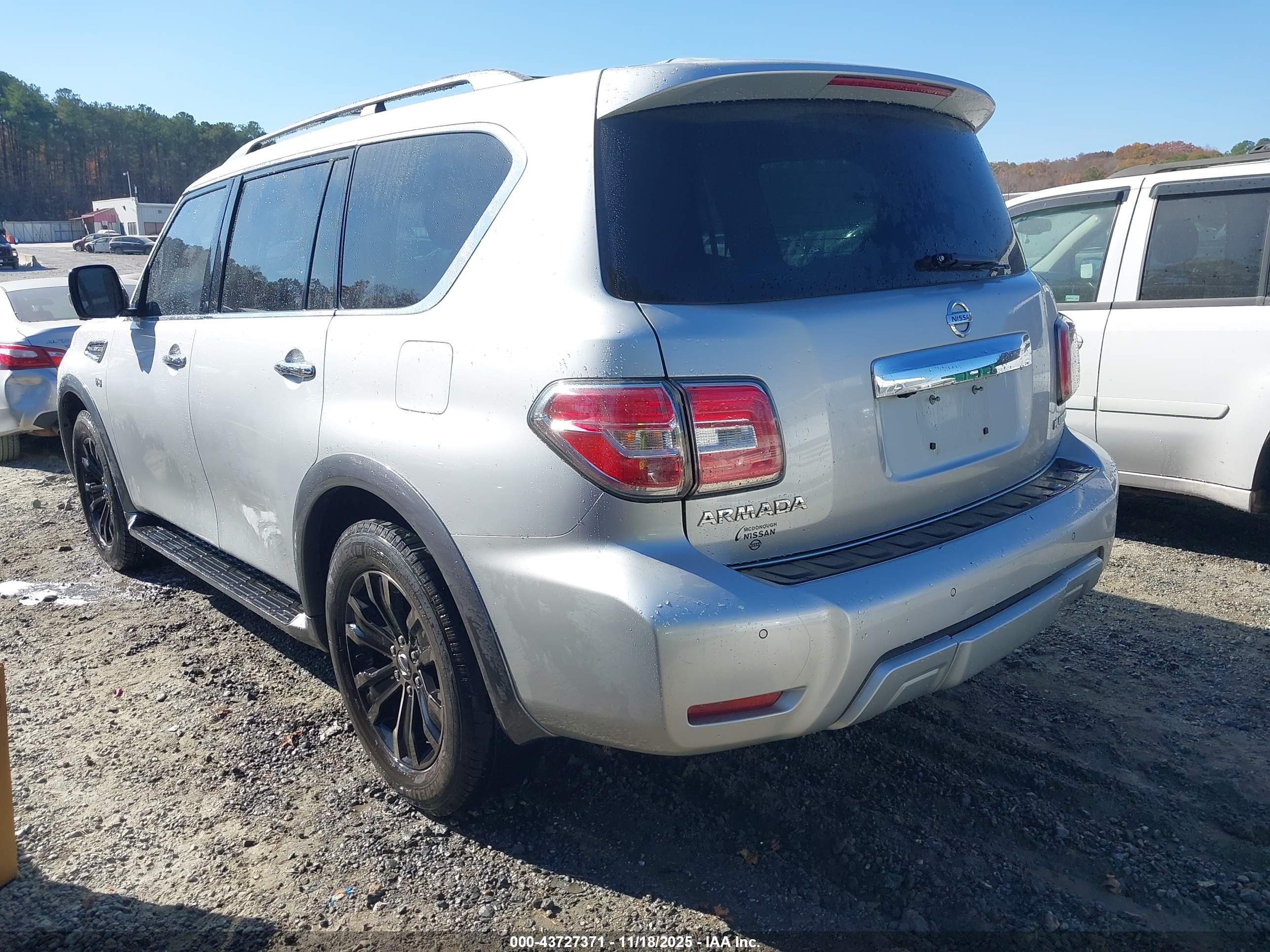 NISSAN ARMADA image 3