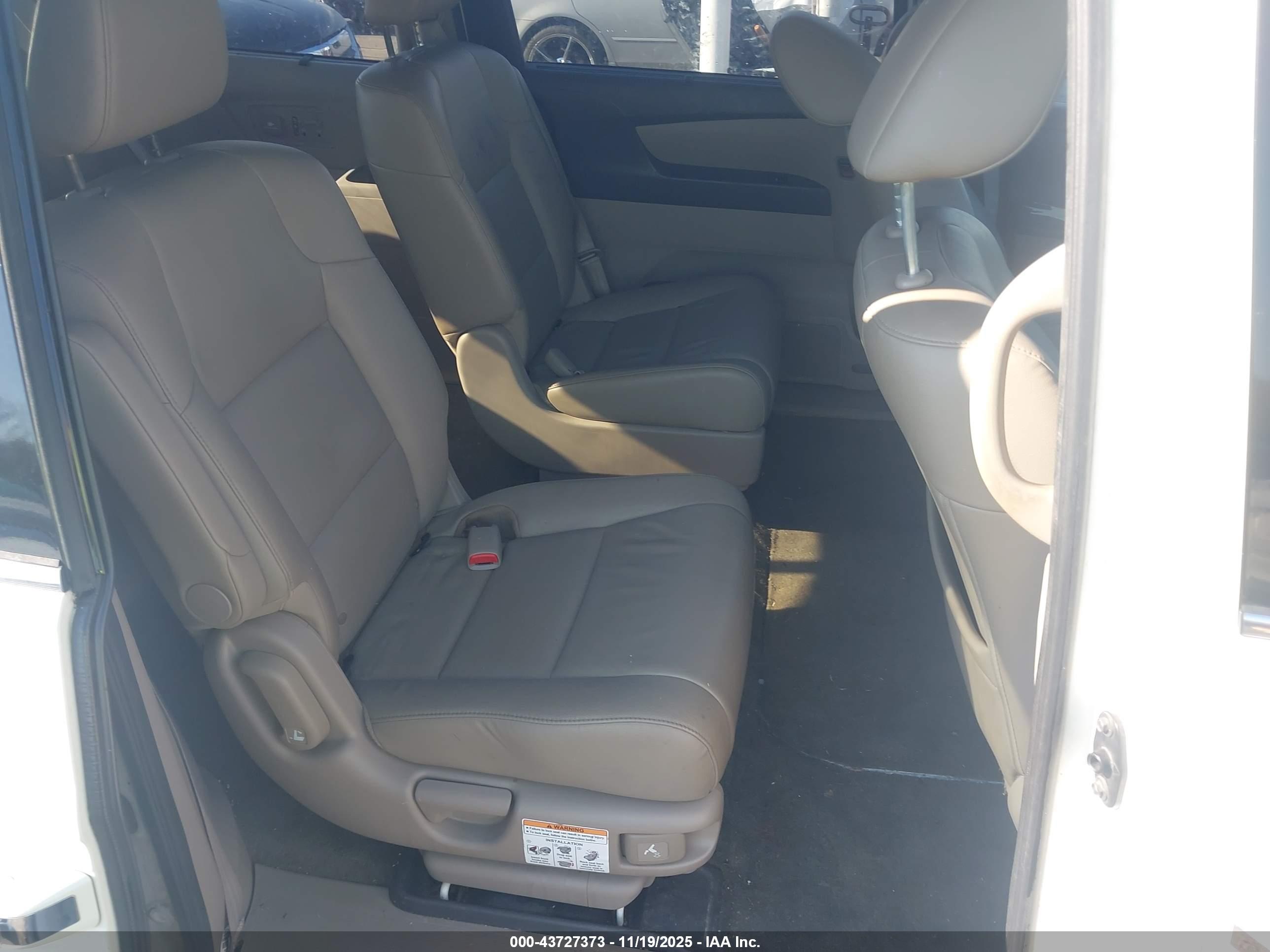 HONDA ODYSSEY image 8