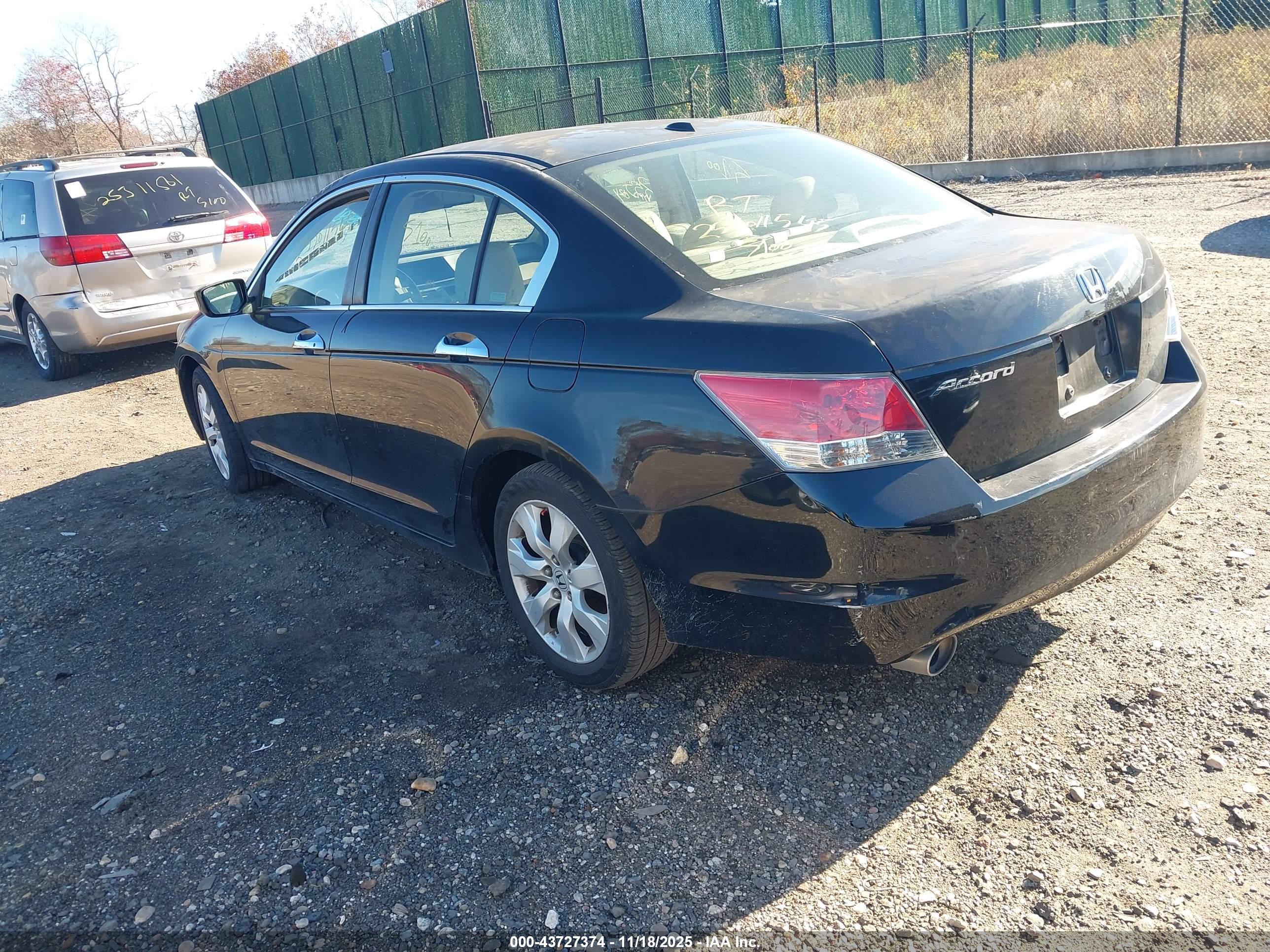 HONDA ACCORD image 3