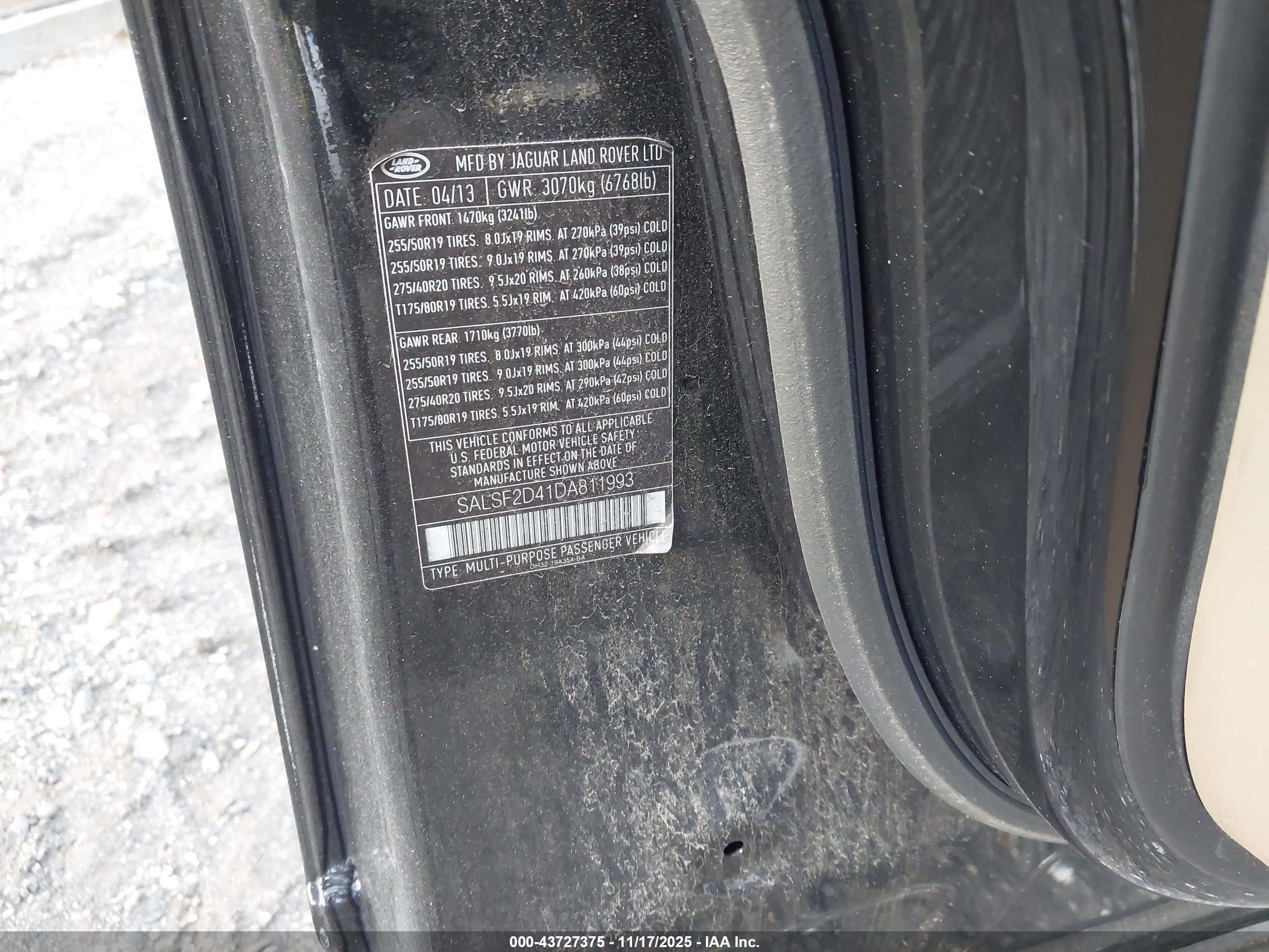 LAND ROVER image 9