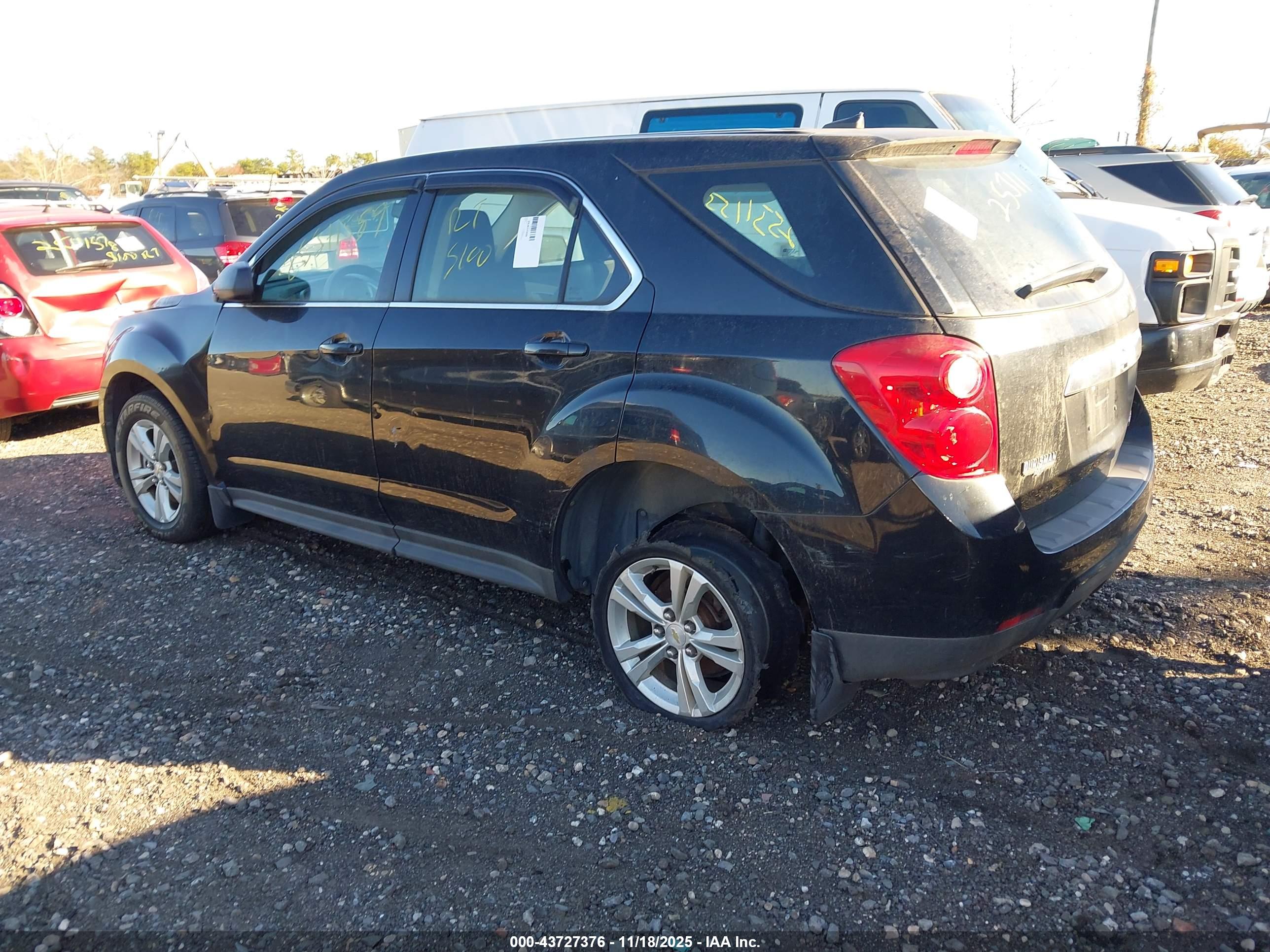 CHEVROLET EQUINOX image 3