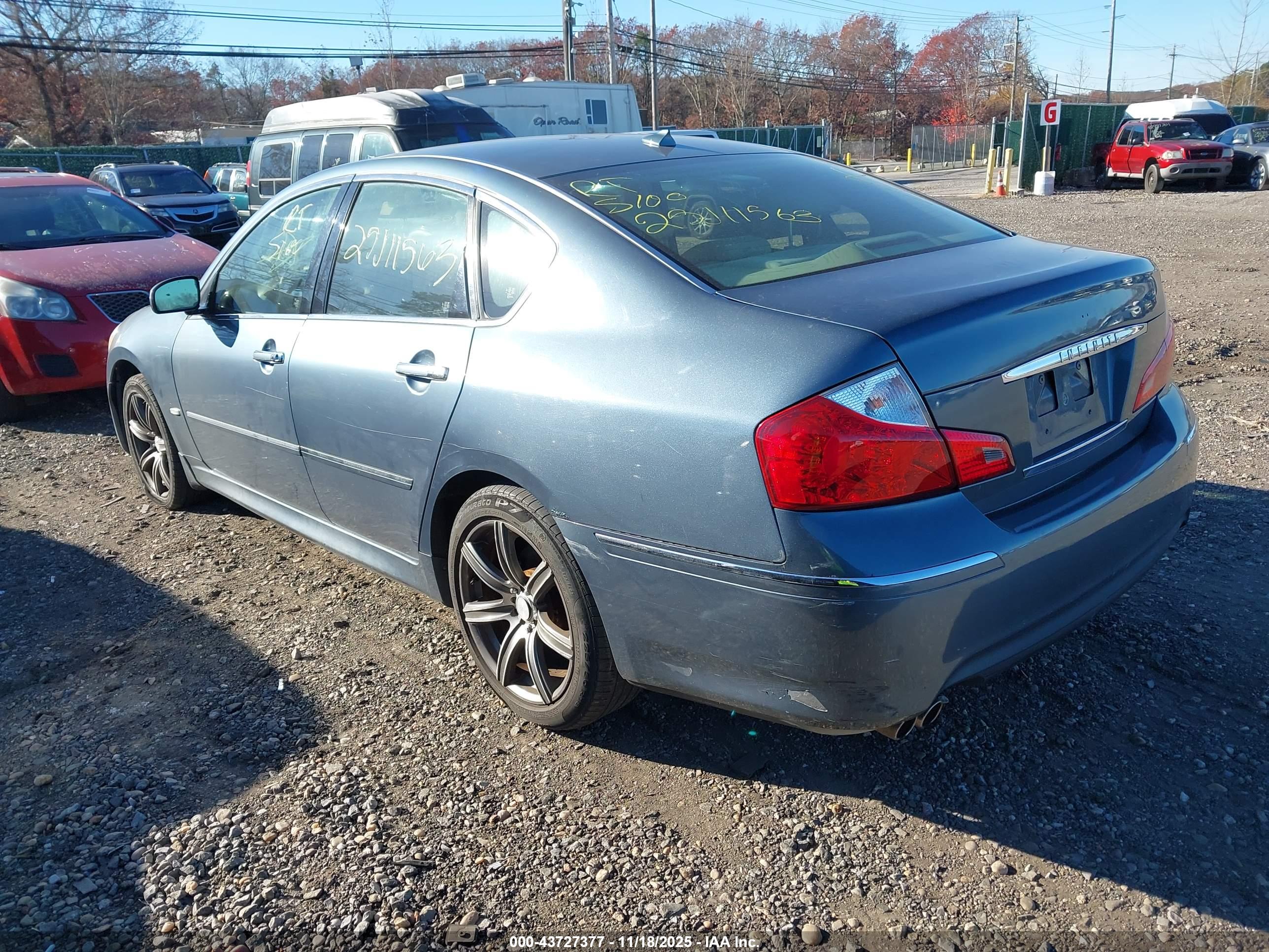 INFINITI M35X image 3