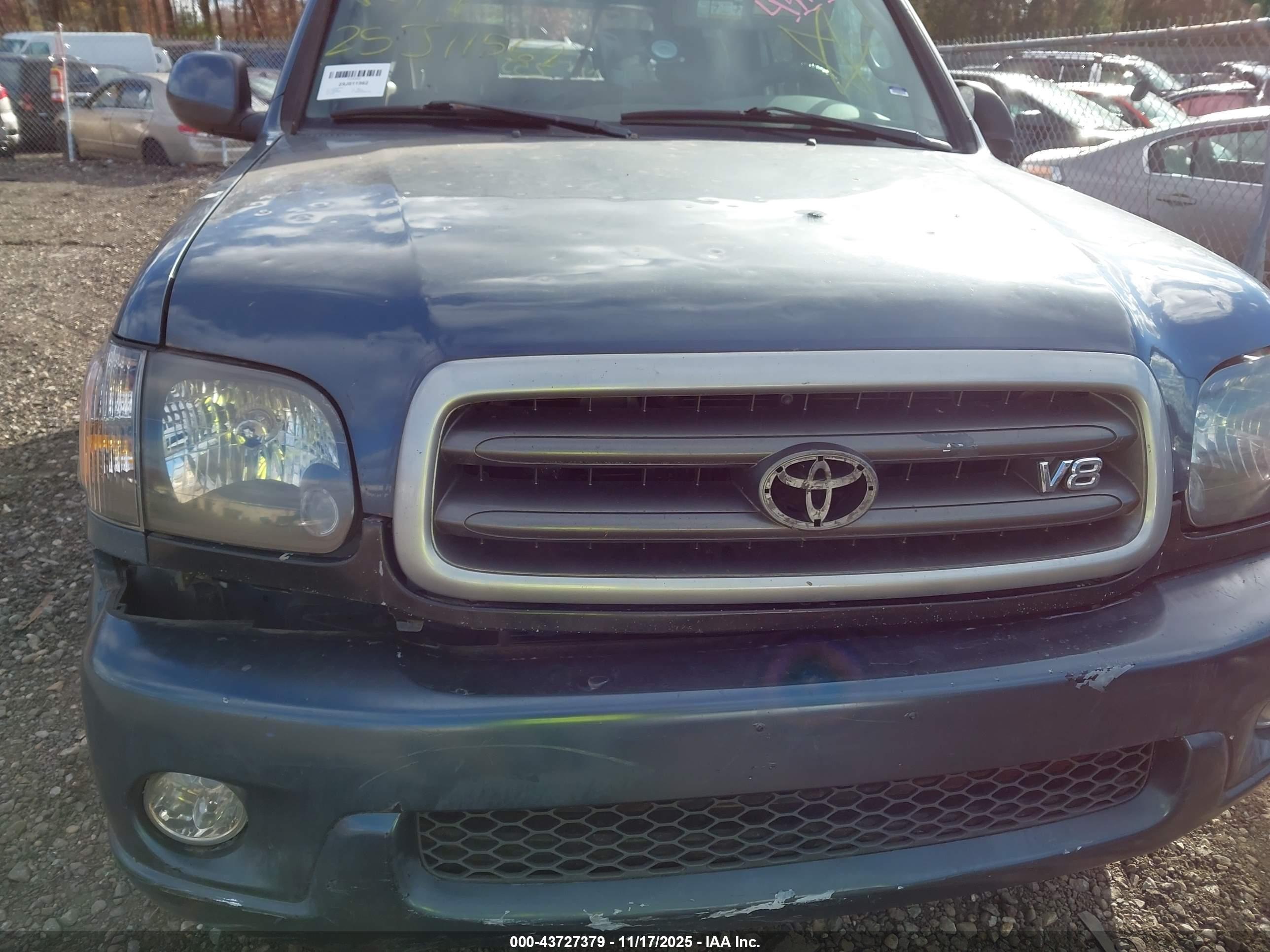 TOYOTA SEQUOIA image 10