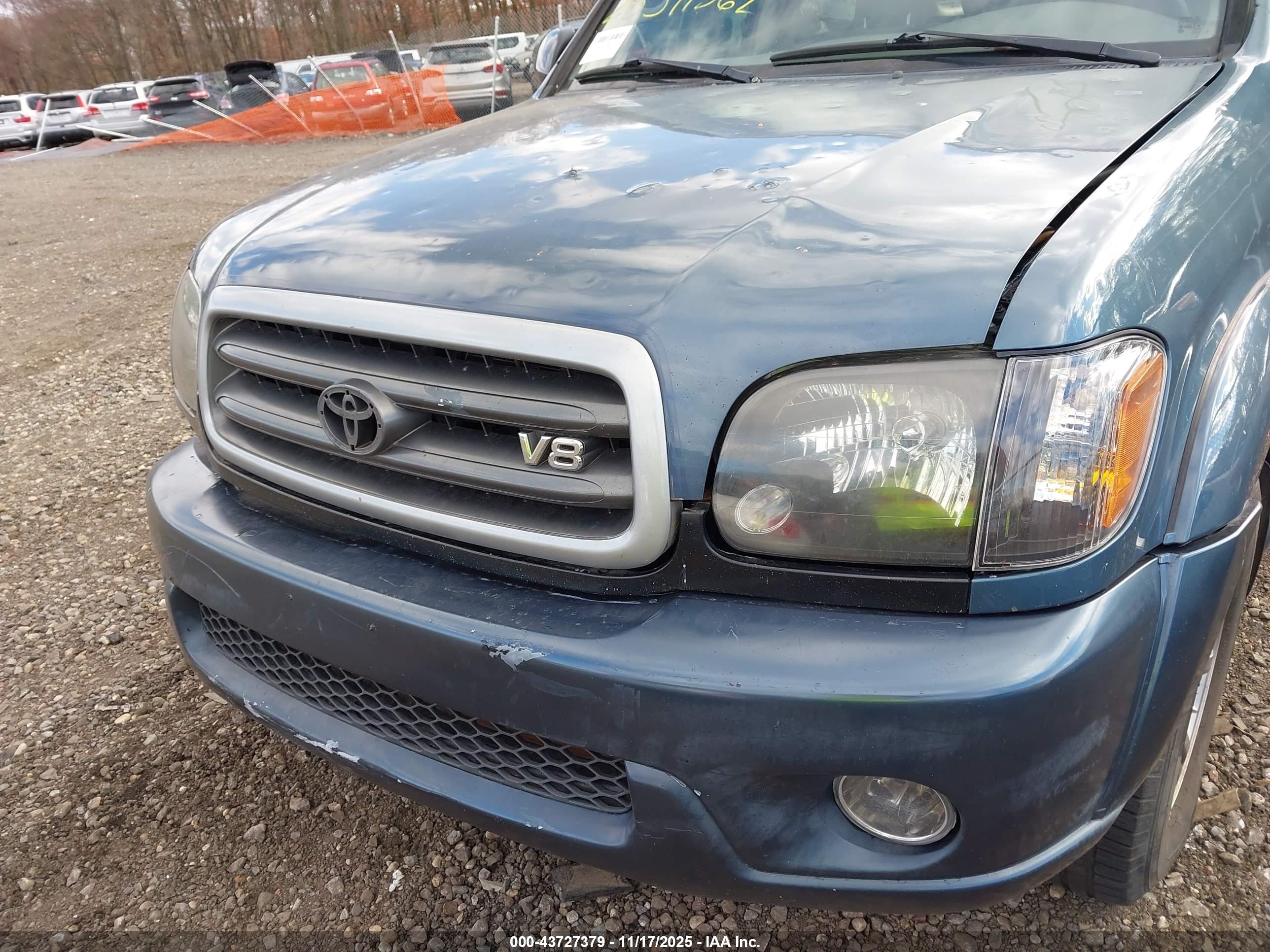 TOYOTA SEQUOIA image 6