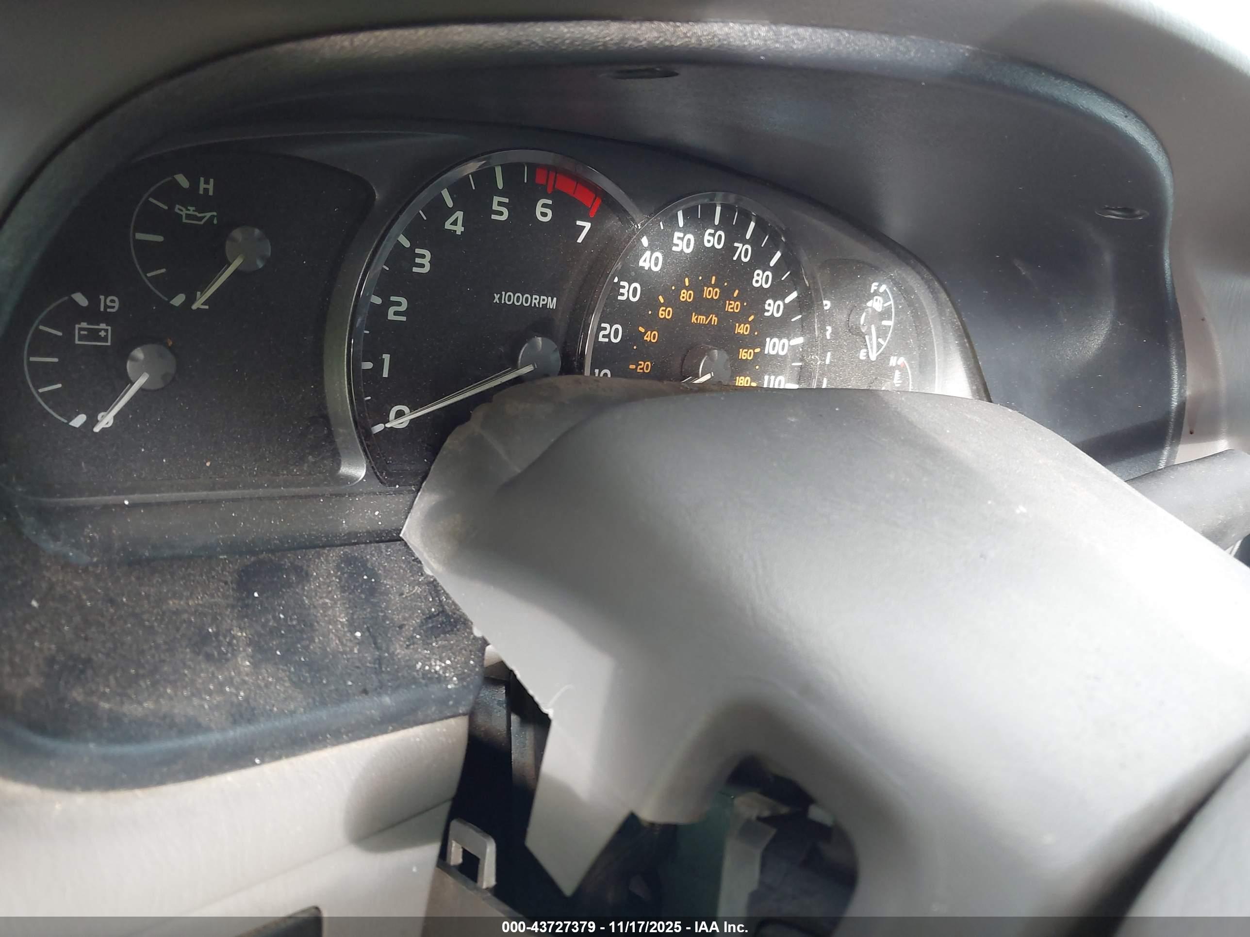 TOYOTA SEQUOIA image 7