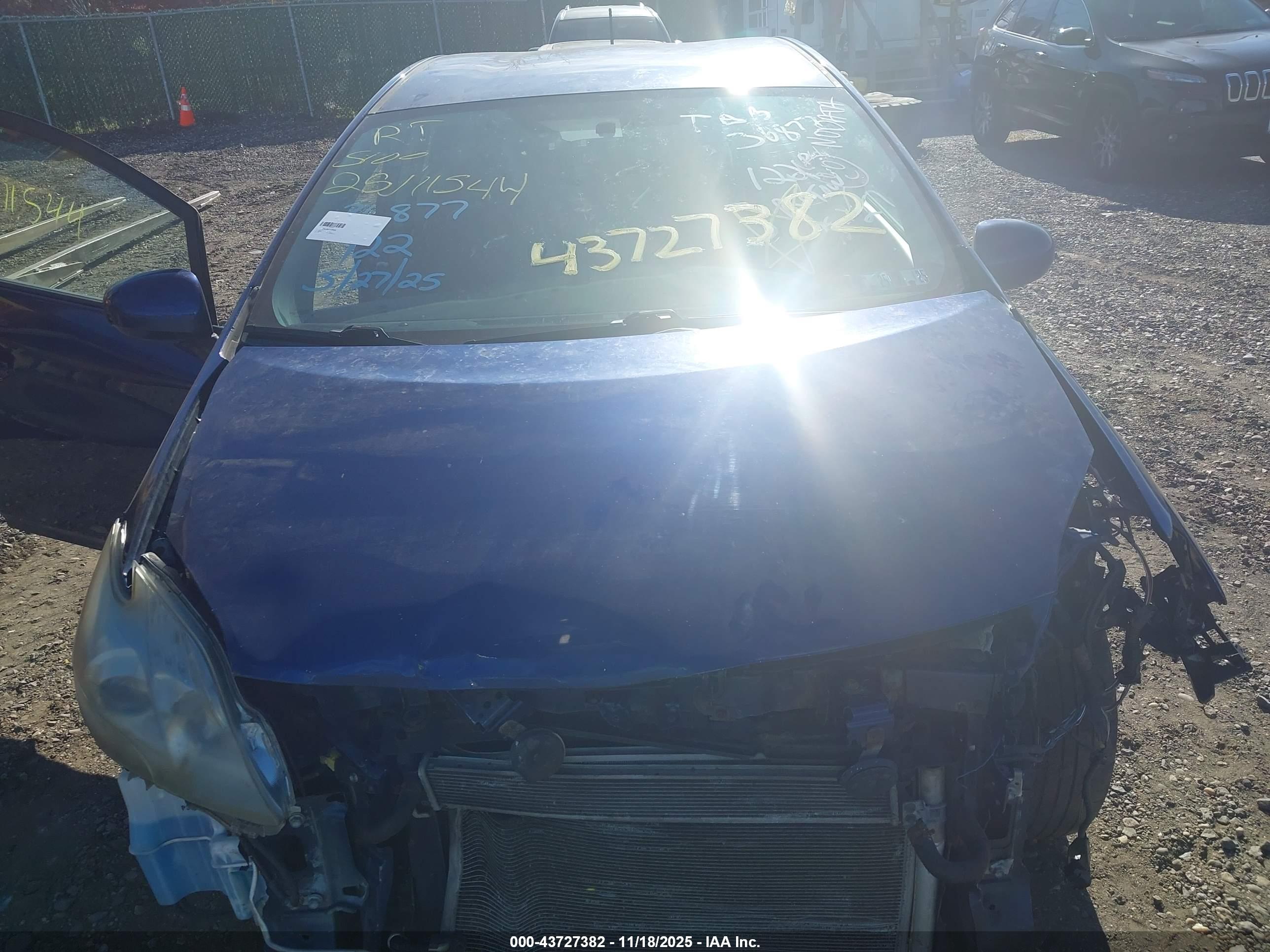 TOYOTA PRIUS image 10