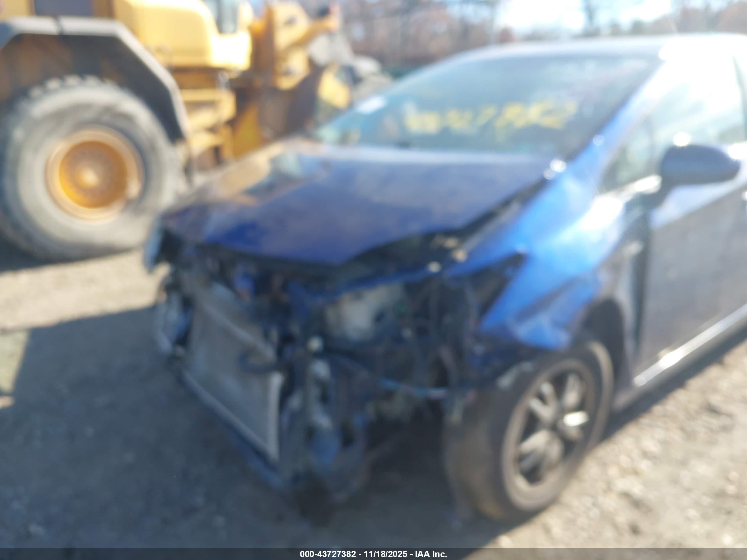 TOYOTA PRIUS image 6