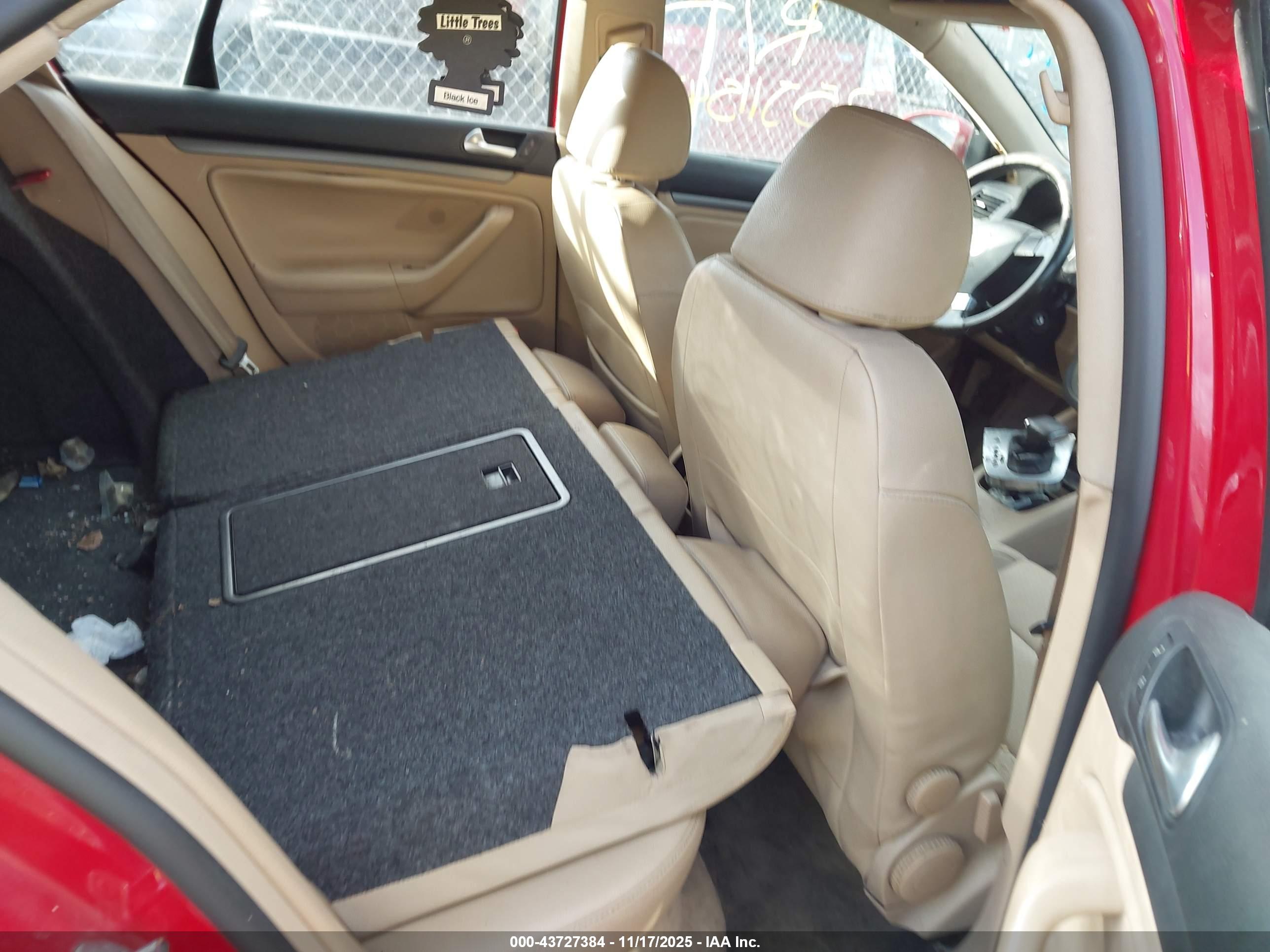VOLKSWAGEN JETTA image 8