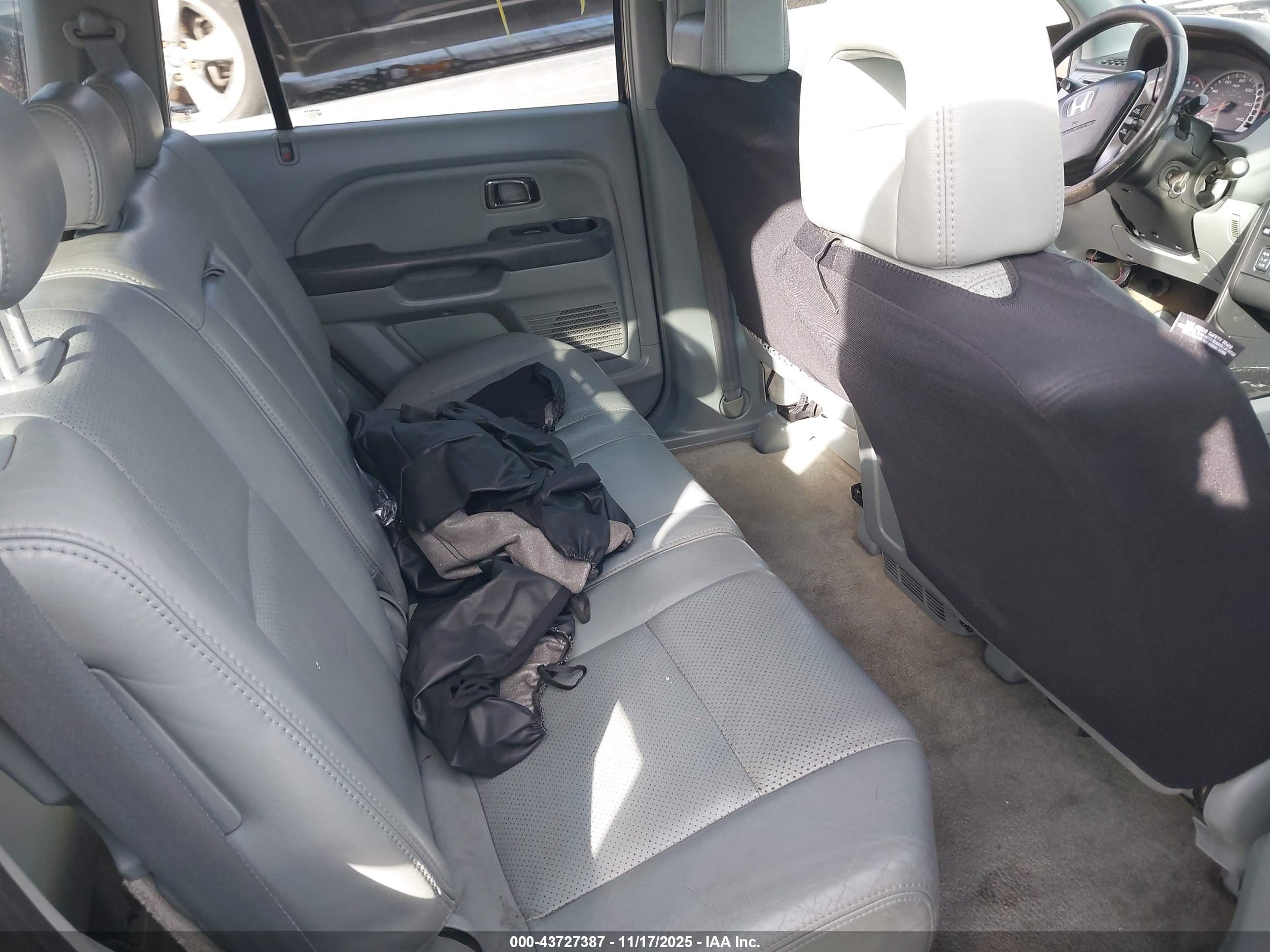 HONDA PILOT image 8