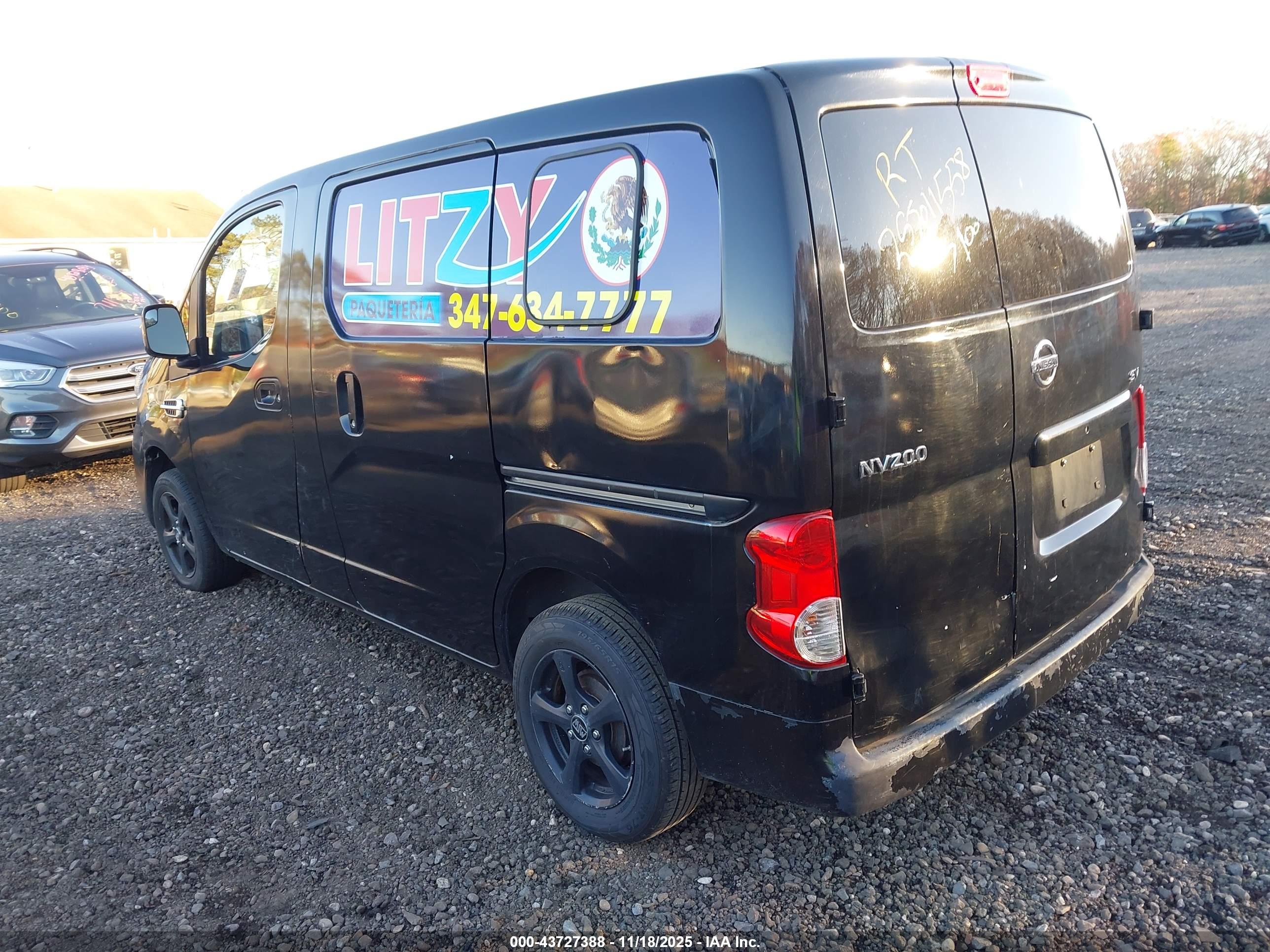 NISSAN NV200 image 3
