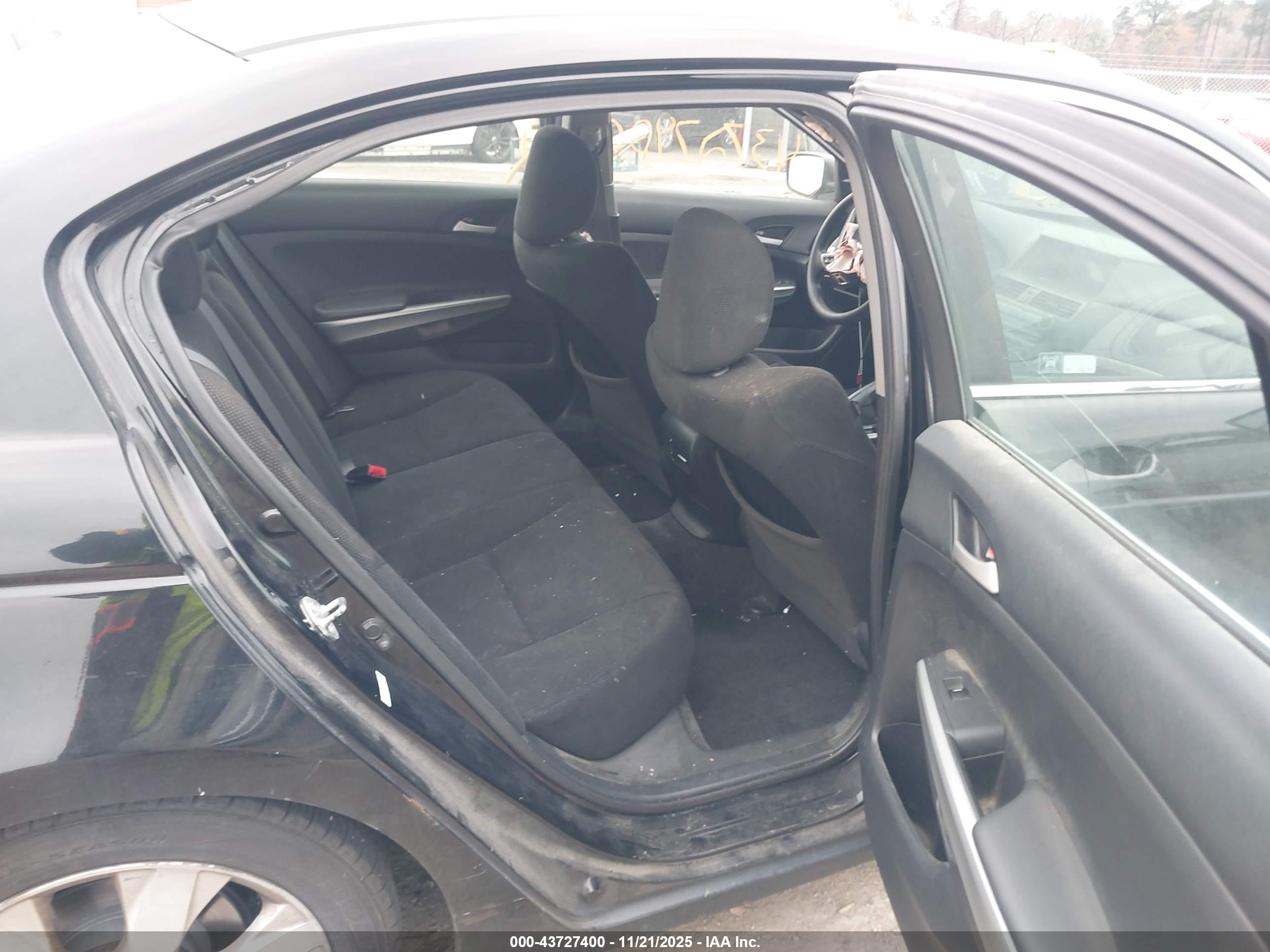 HONDA ACCORD image 8