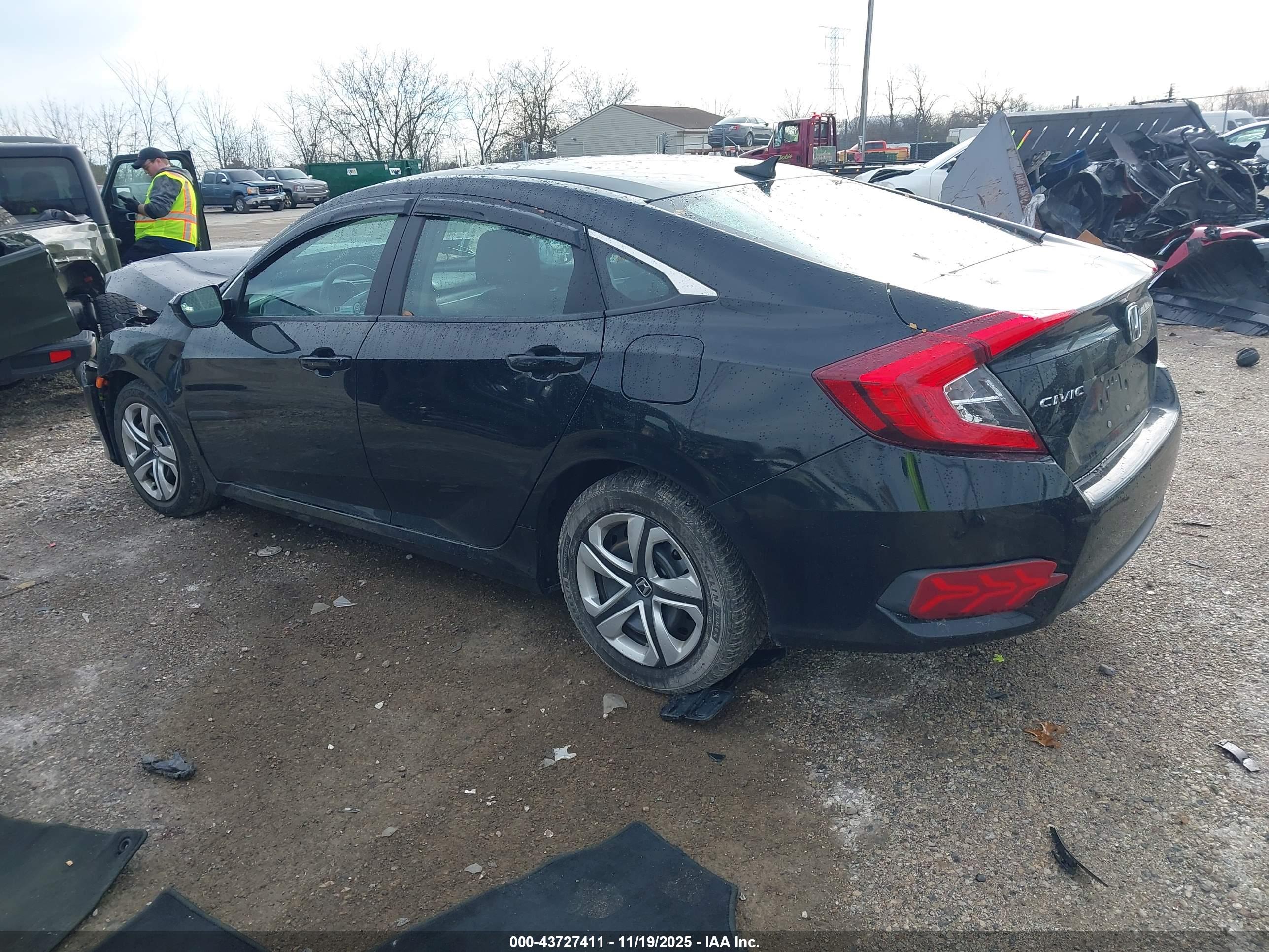 HONDA CIVIC image 3