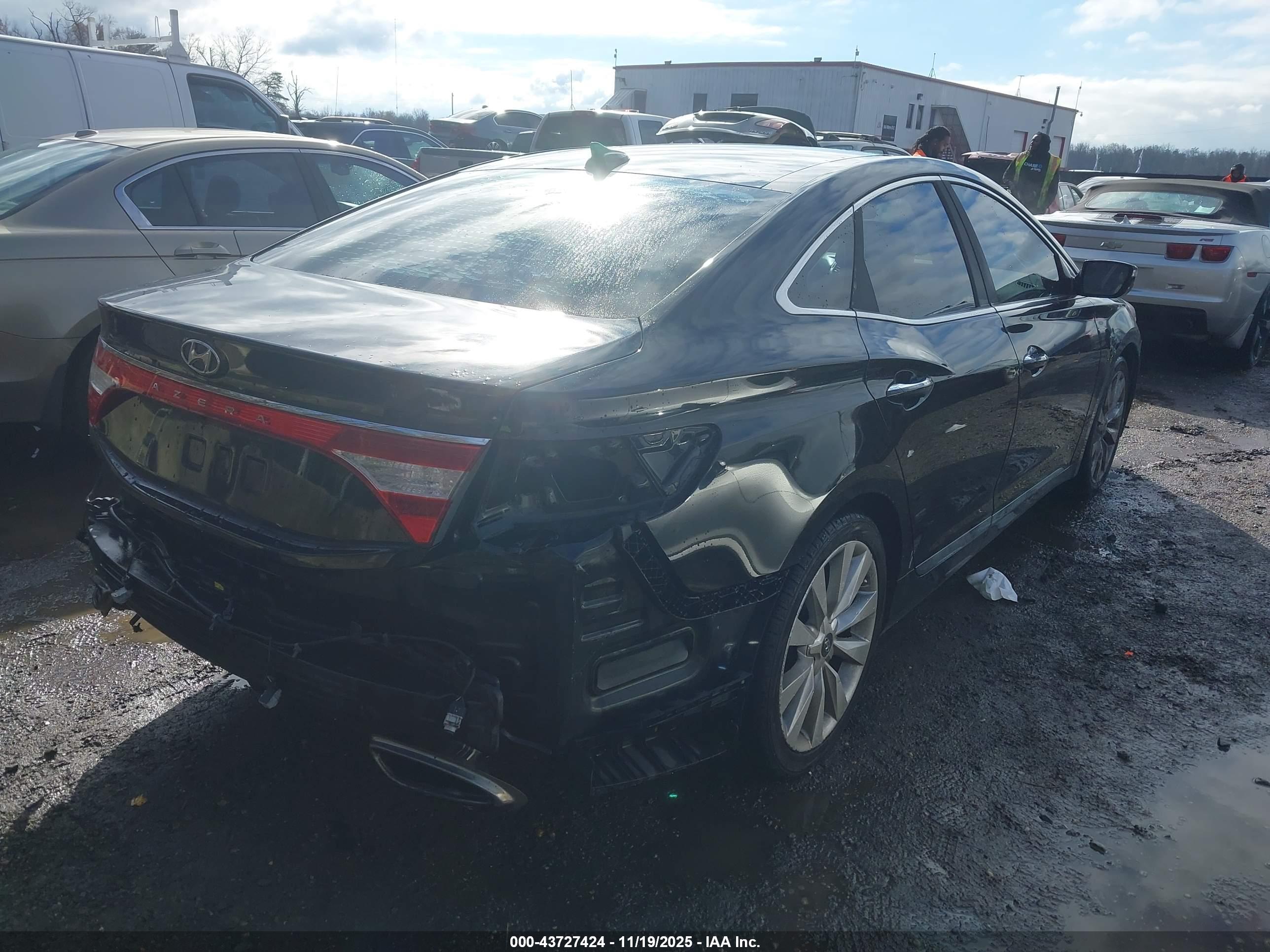 HYUNDAI AZERA image 4