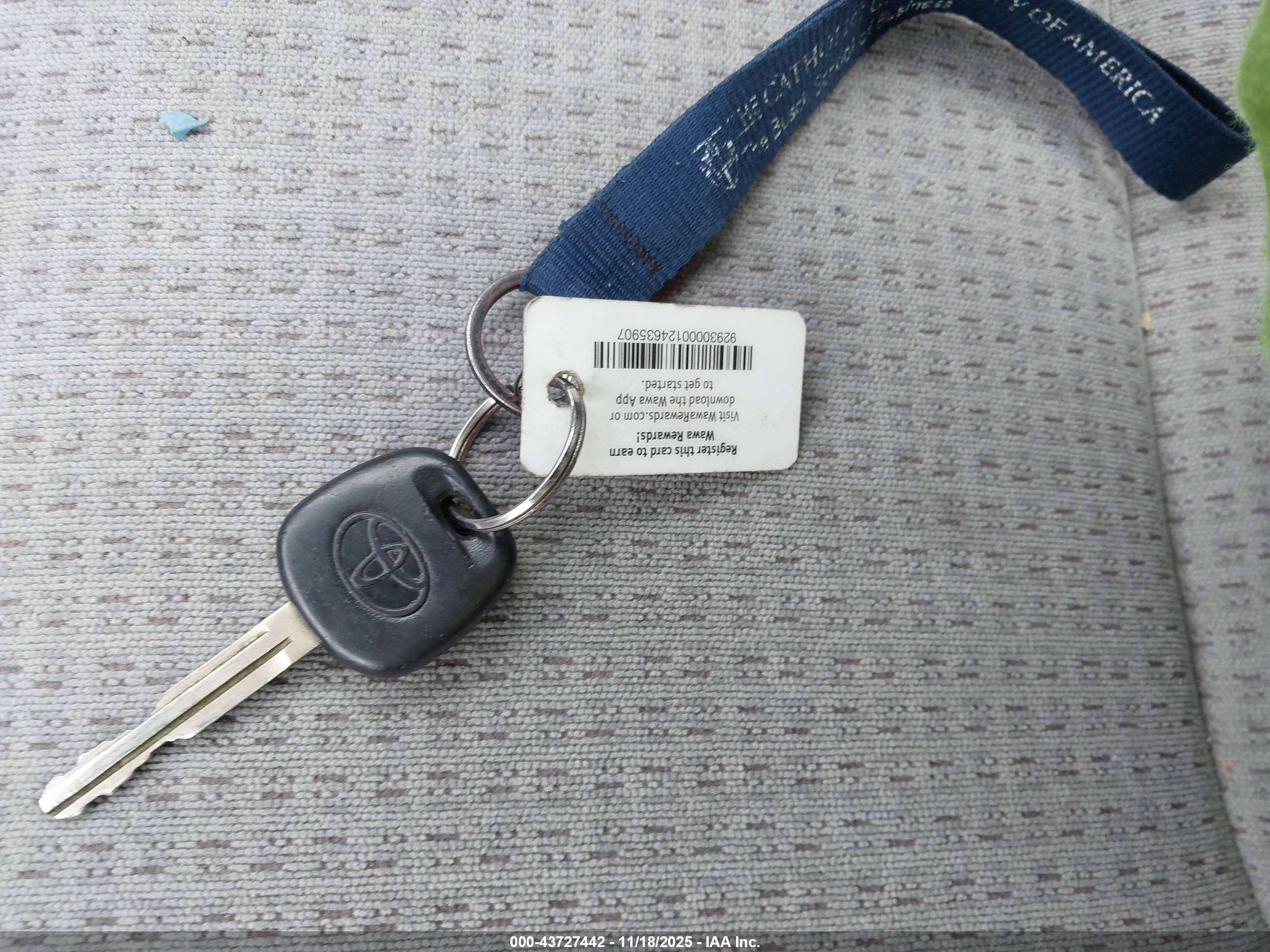 TOYOTA COROLLA image 11
