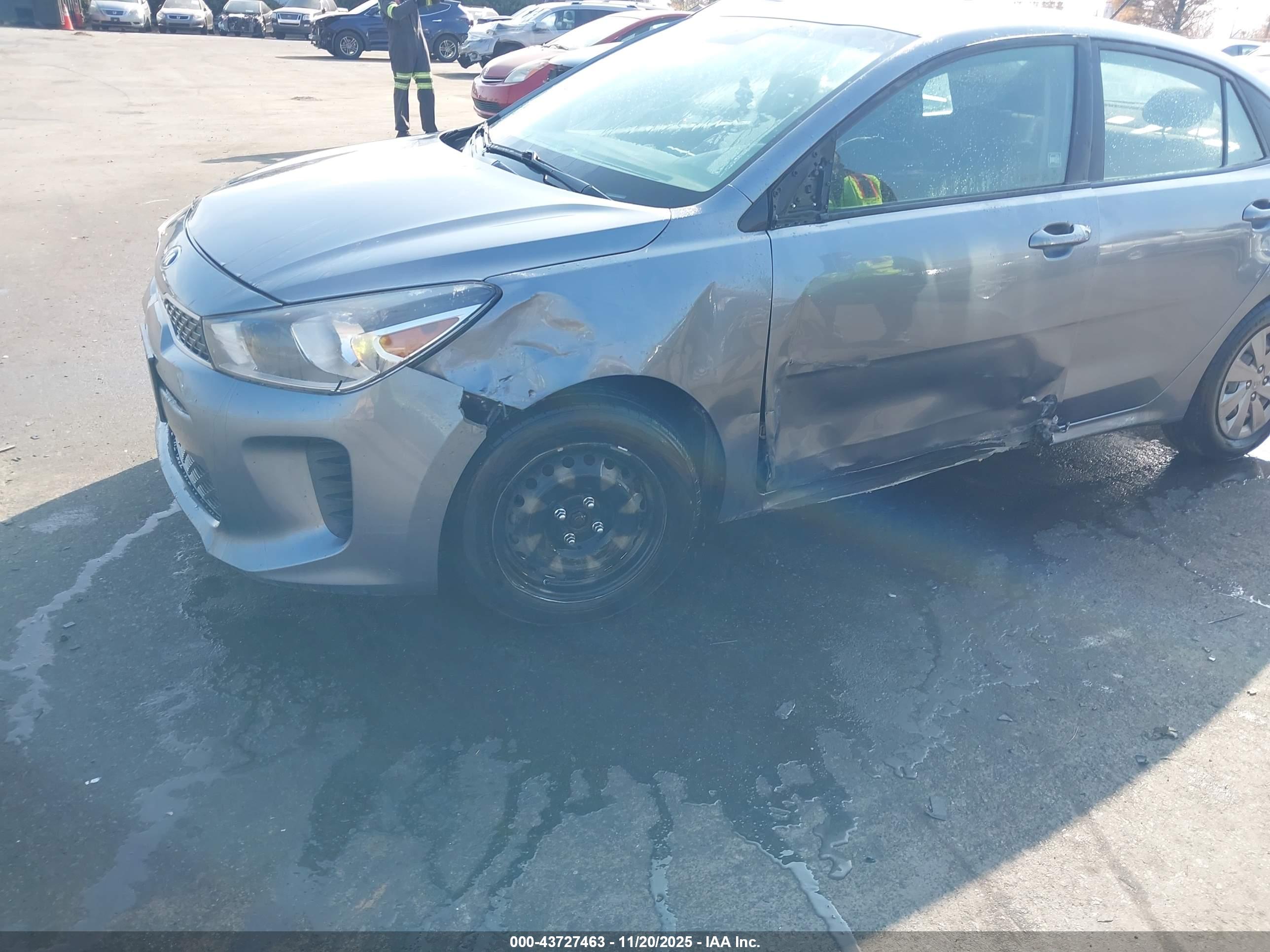 KIA RIO image 6