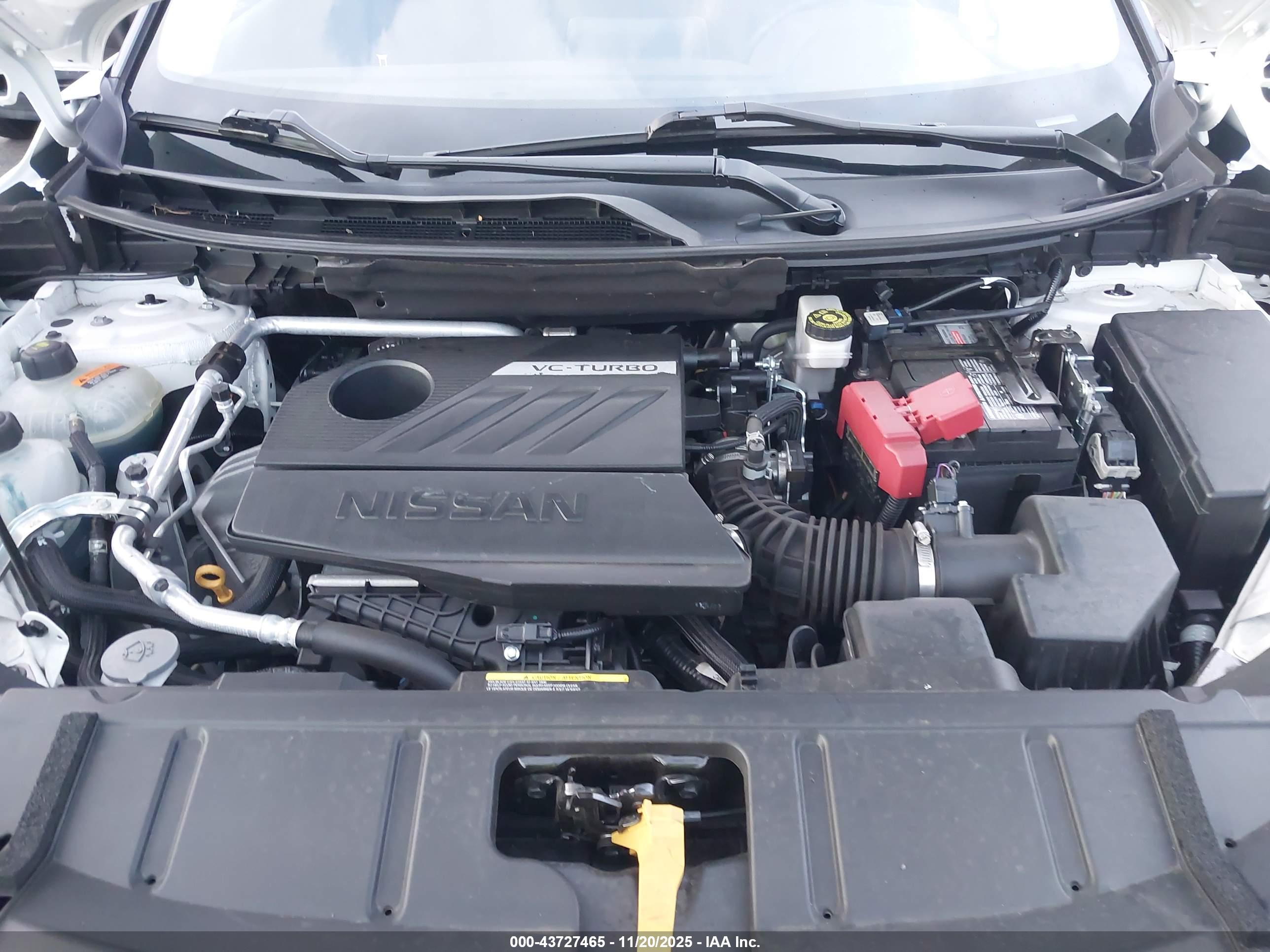 NISSAN ROGUE image 10