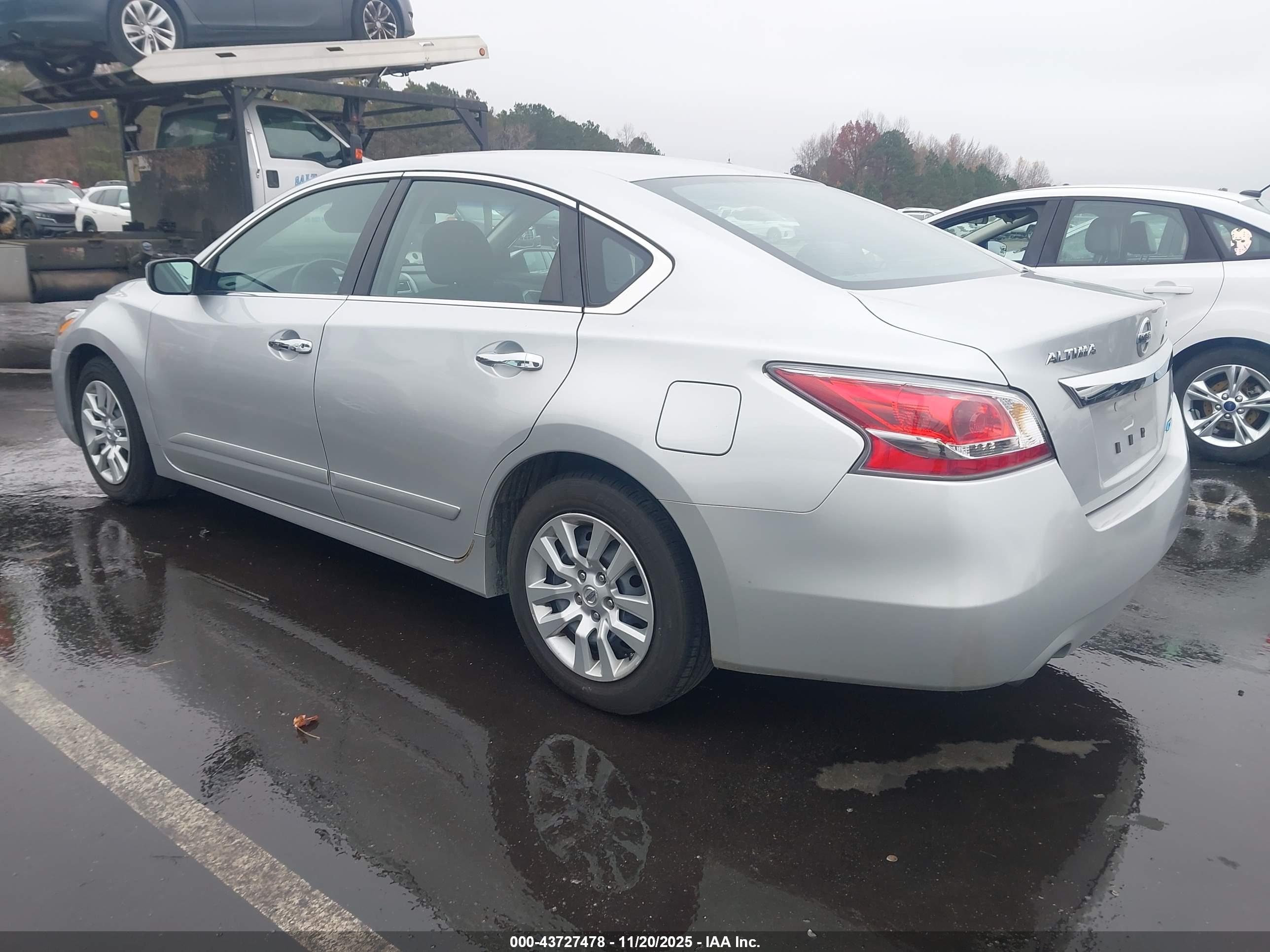 NISSAN ALTIMA image 3
