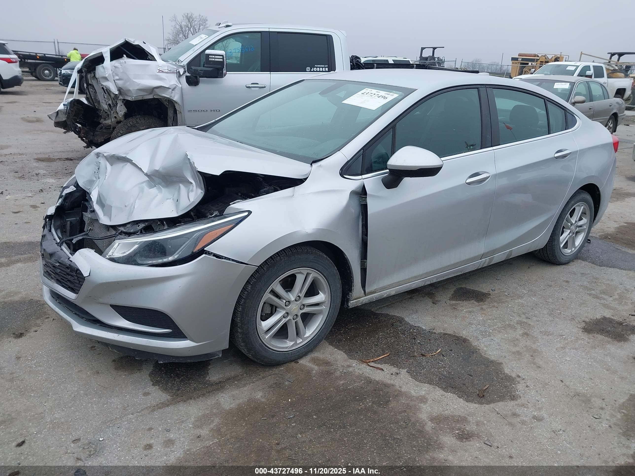 CHEVROLET CRUZE image 2