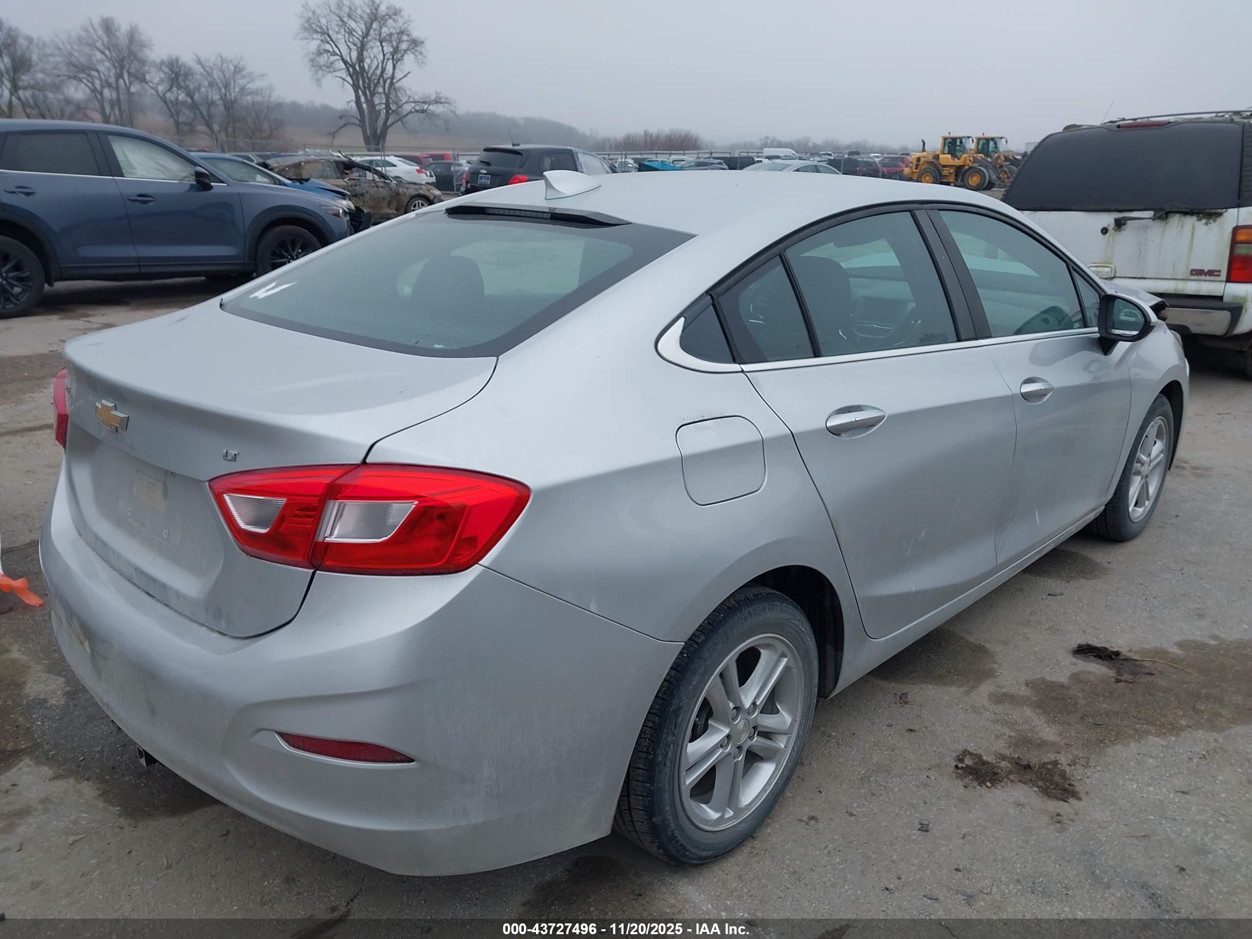 CHEVROLET CRUZE image 4