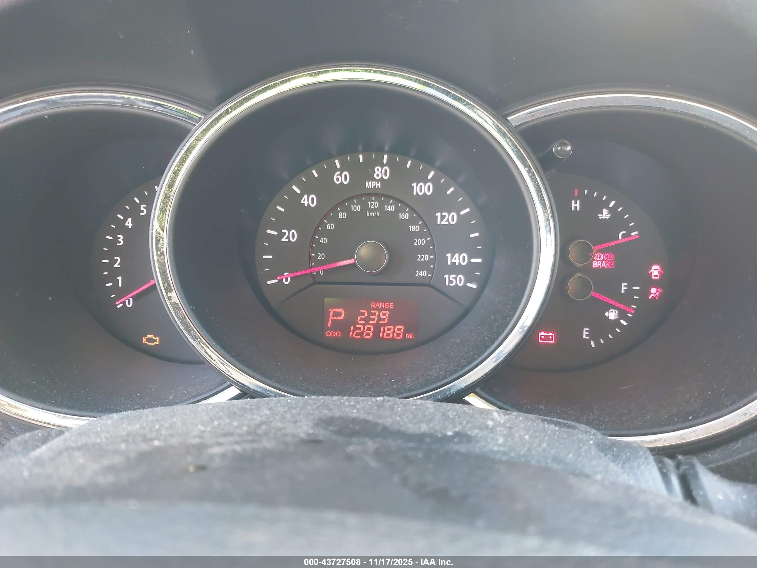 KIA SORENTO image 7