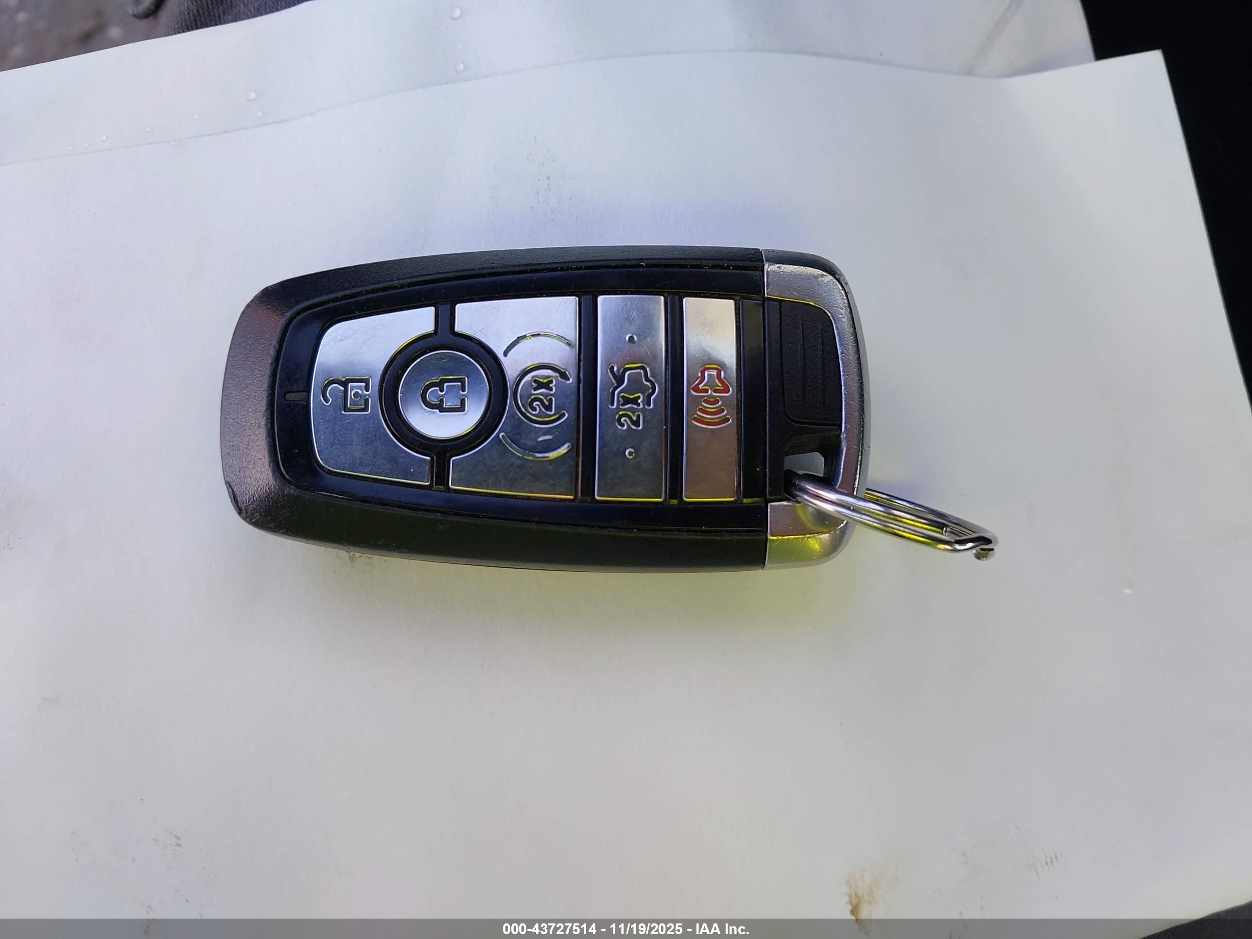 FORD EXPLORER image 11