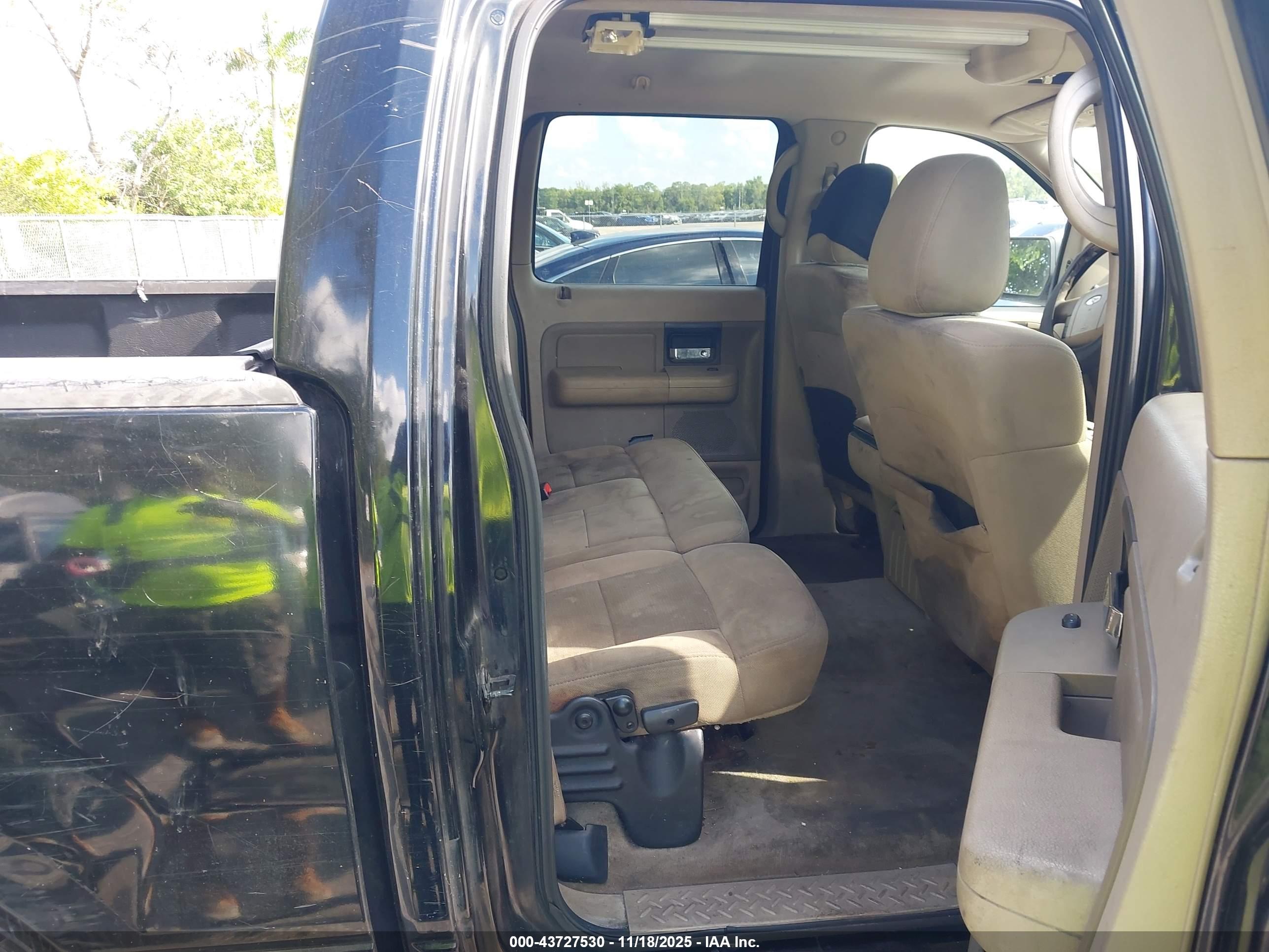 FORD F-150 image 8