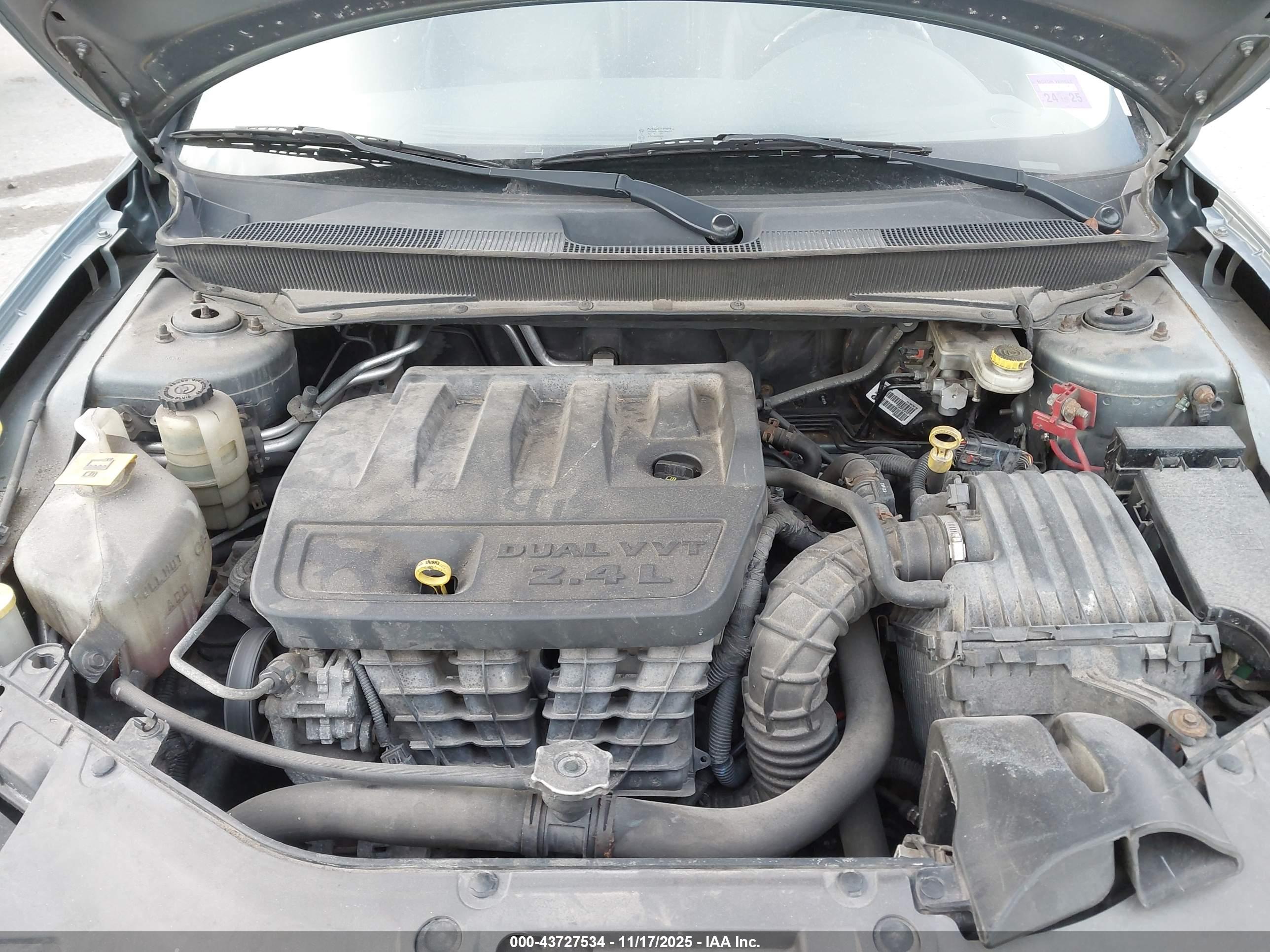 CHRYSLER SEBRING image 10