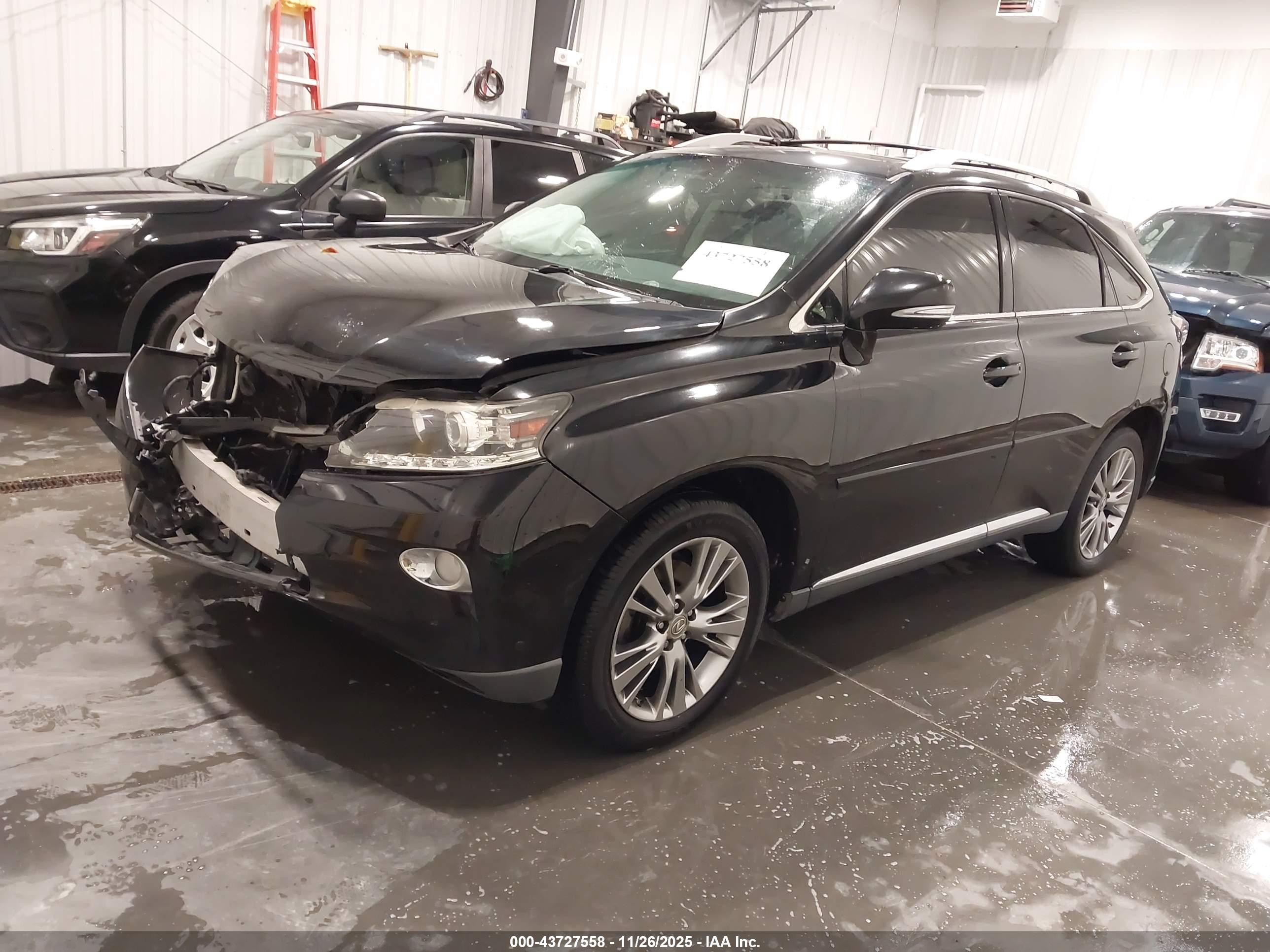 LEXUS RX image 2