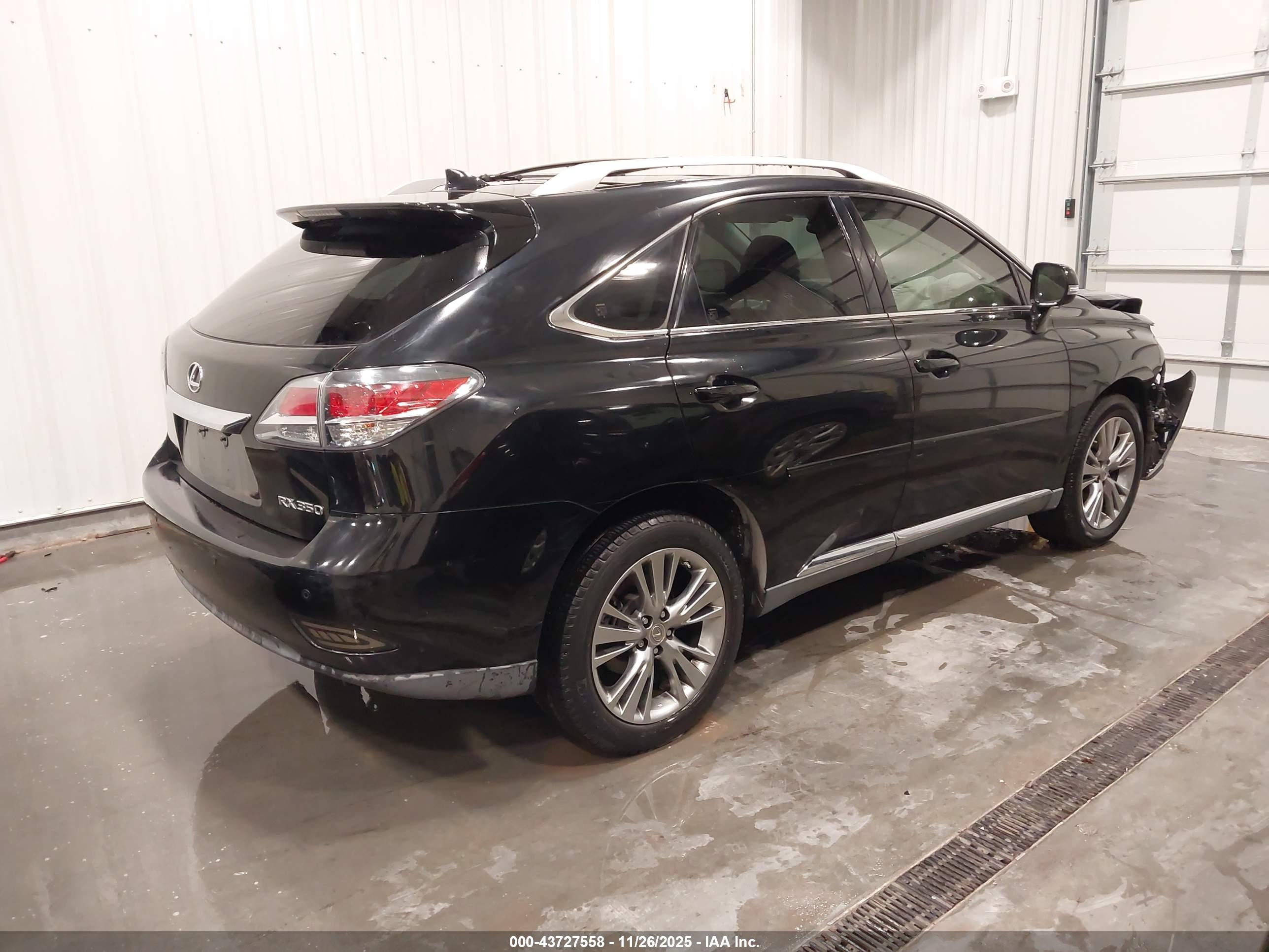LEXUS RX image 4