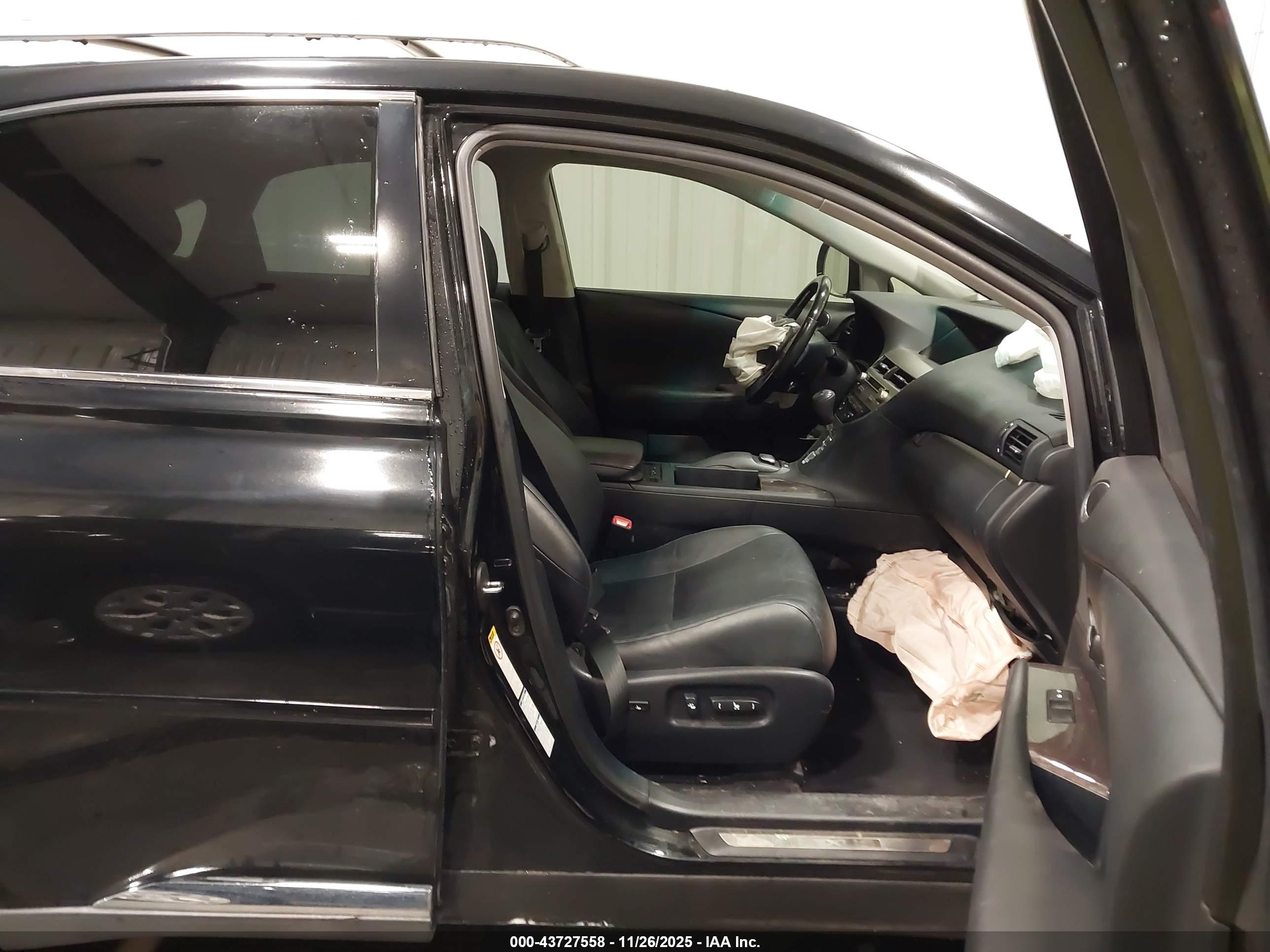 LEXUS RX image 5