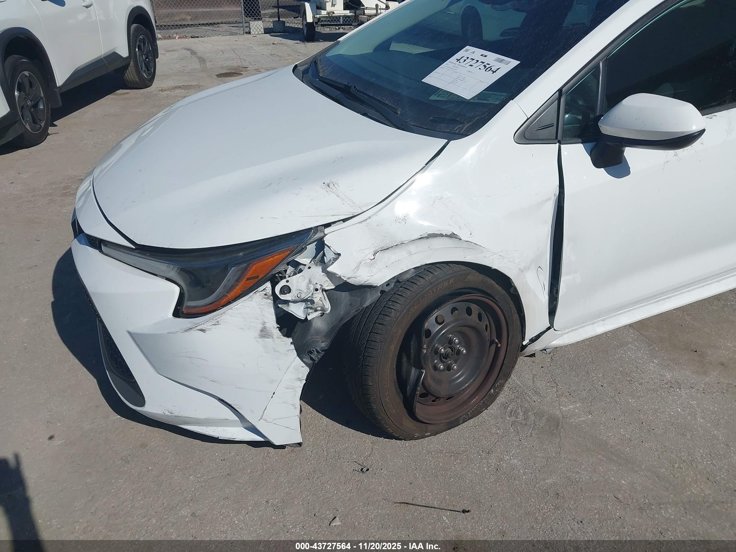 TOYOTA COROLLA image 6
