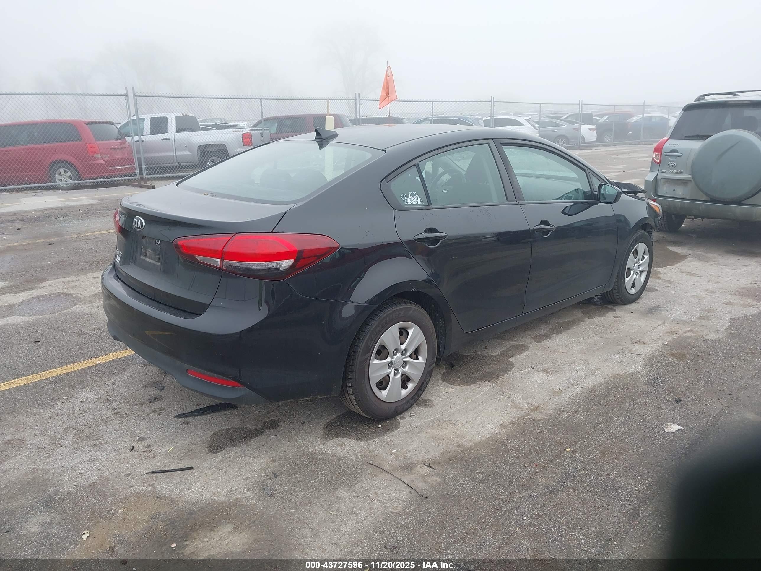 KIA FORTE image 4