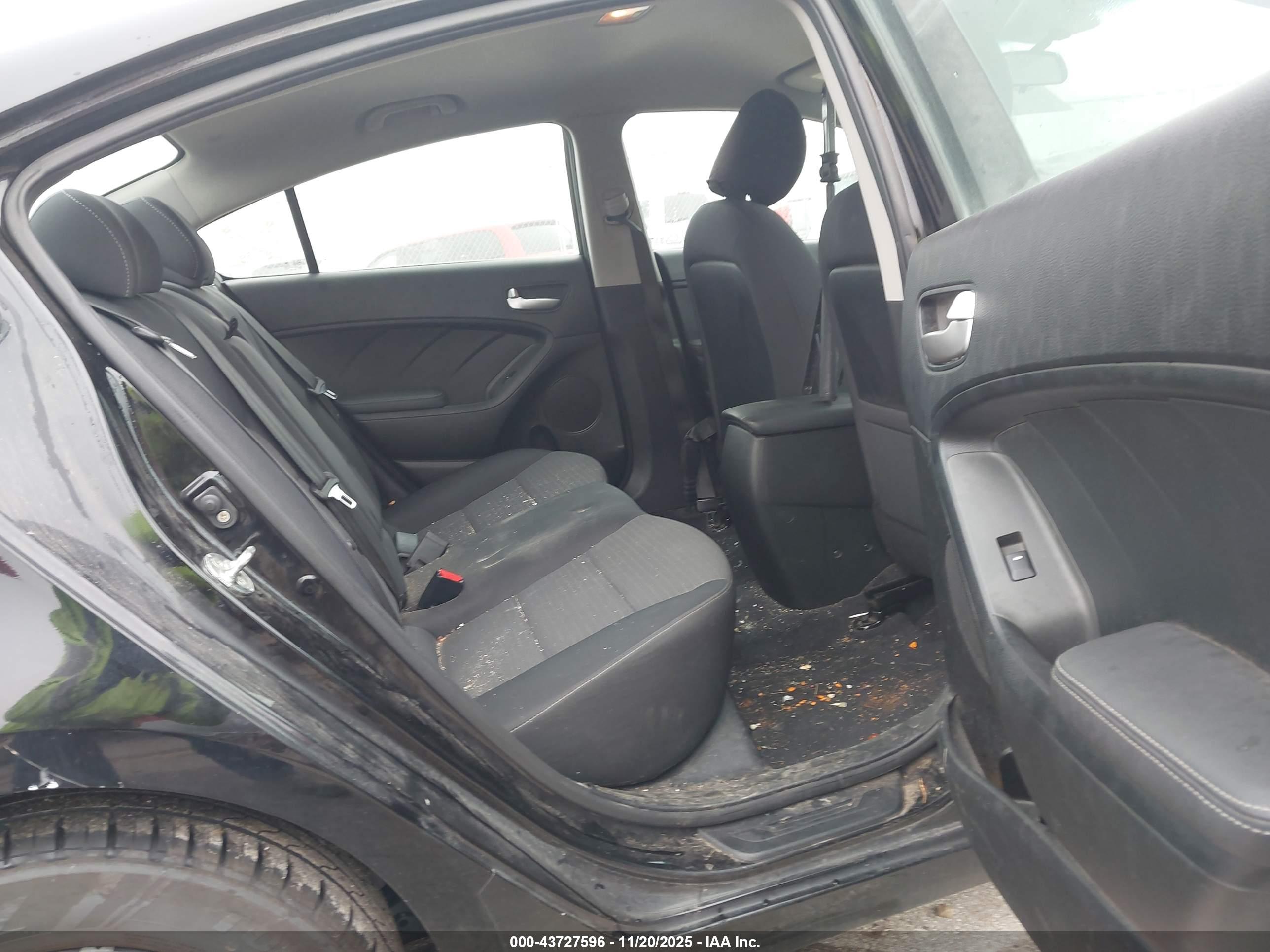 KIA FORTE image 8