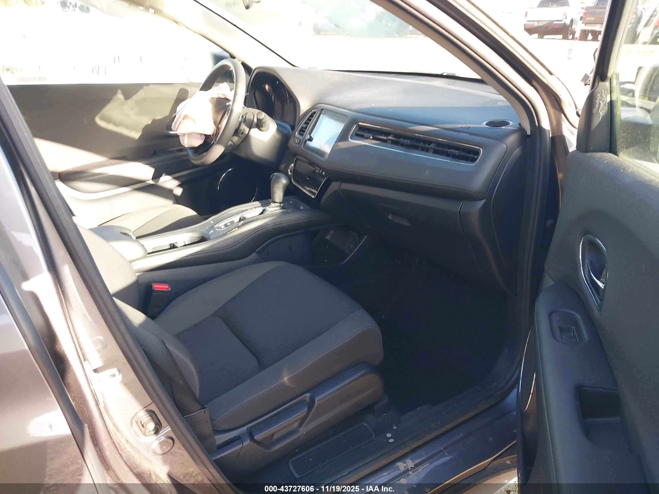 HONDA HR-V image 5