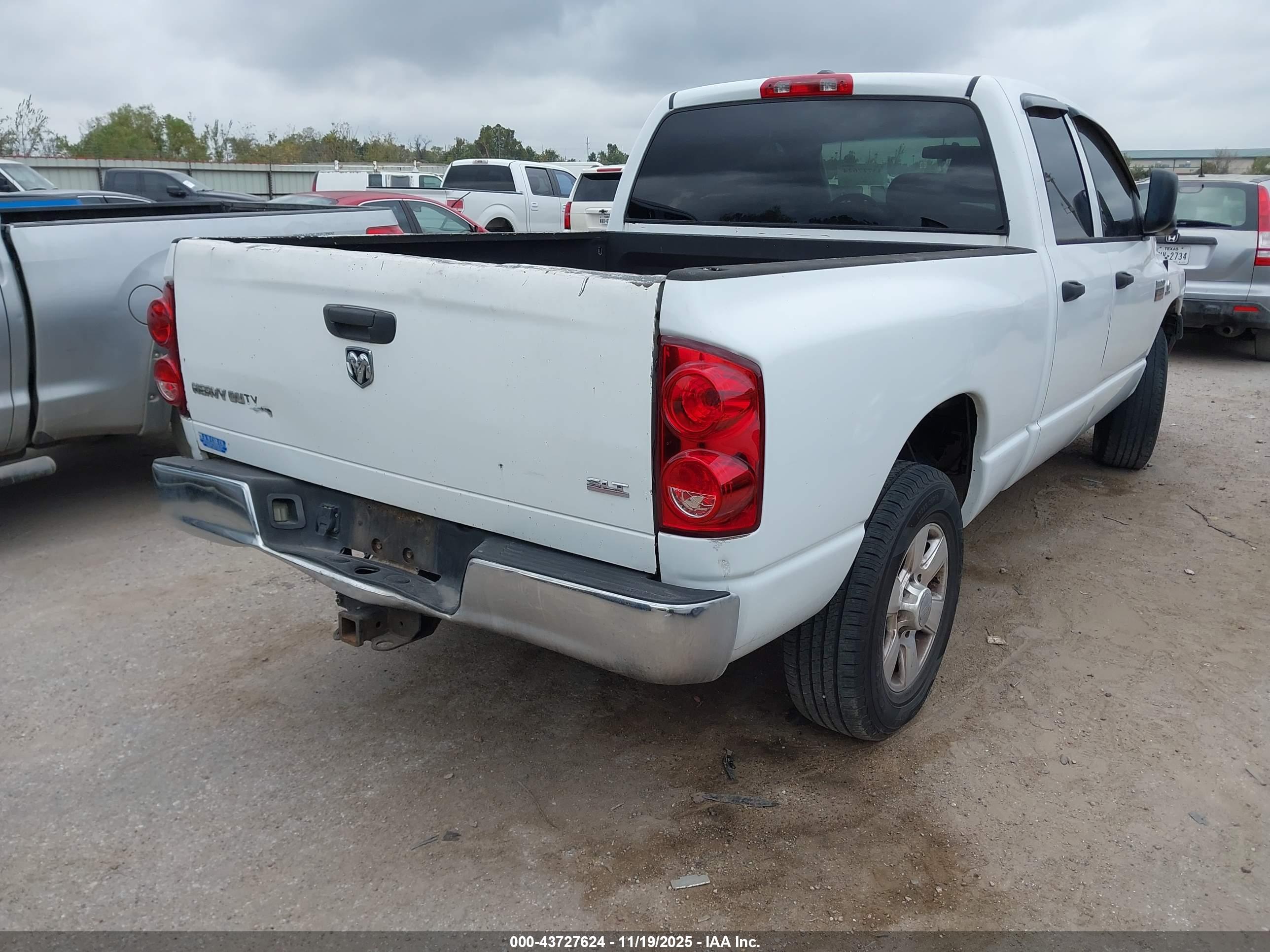 DODGE RAM image 4