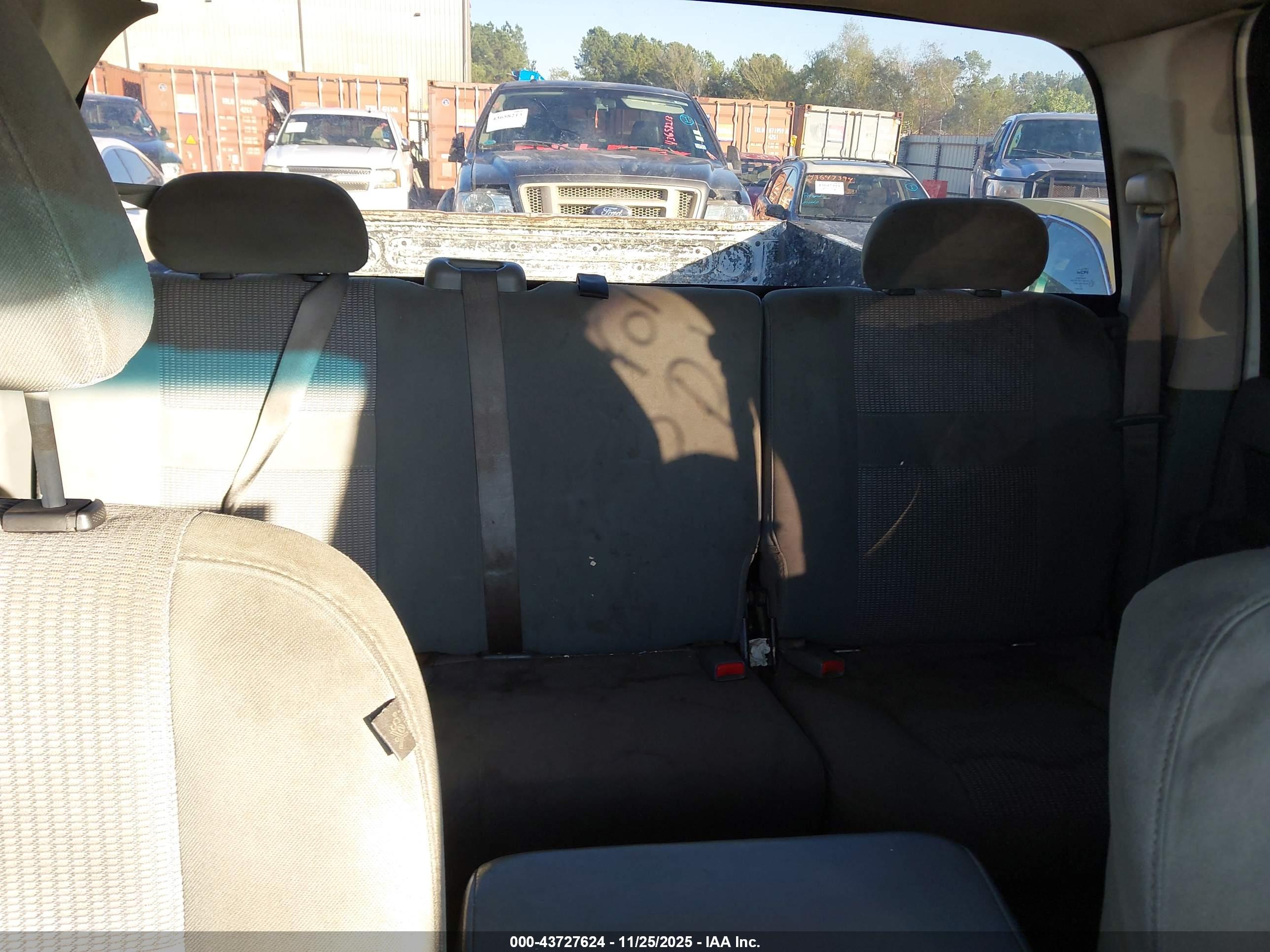 DODGE RAM image 7