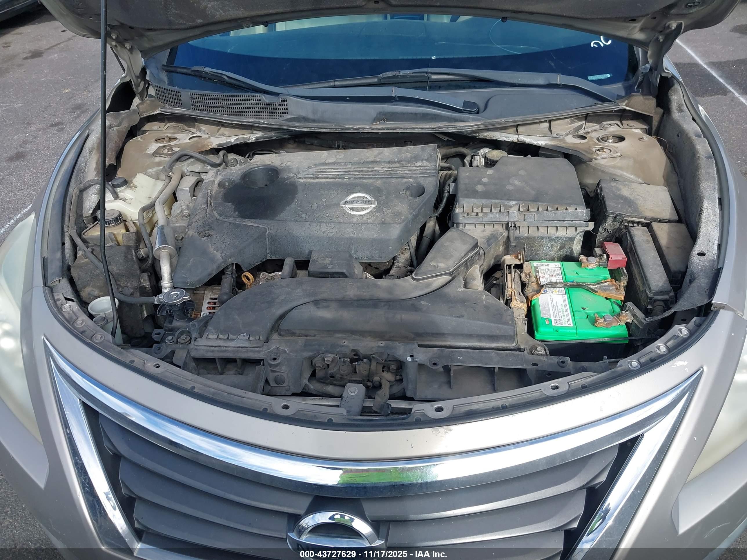 NISSAN ALTIMA image 10