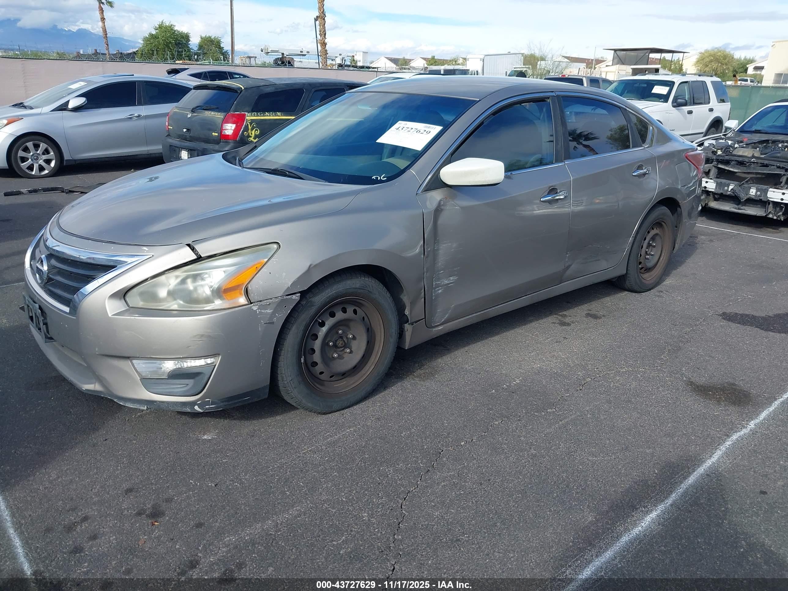 NISSAN ALTIMA image 2