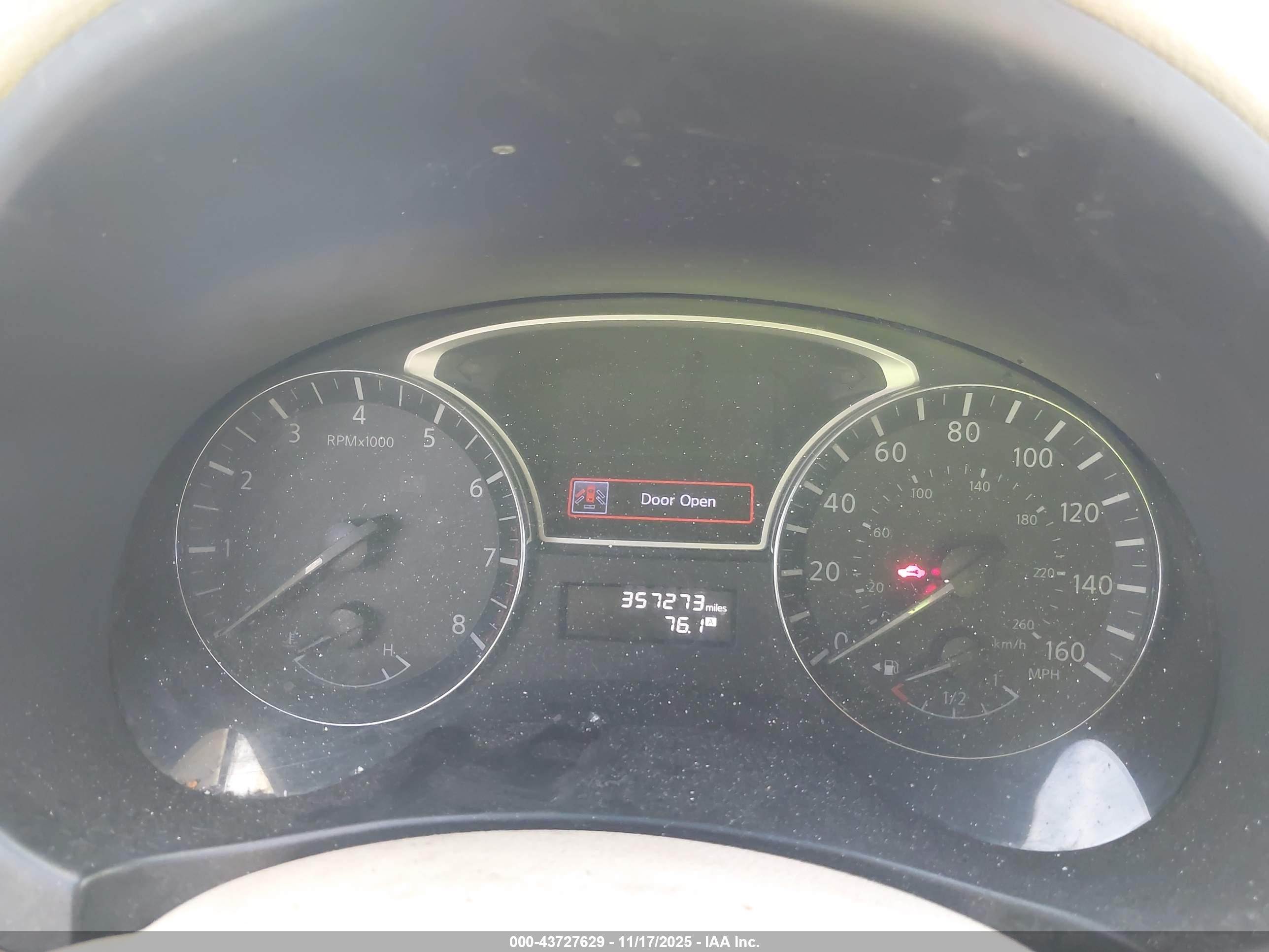 NISSAN ALTIMA image 7